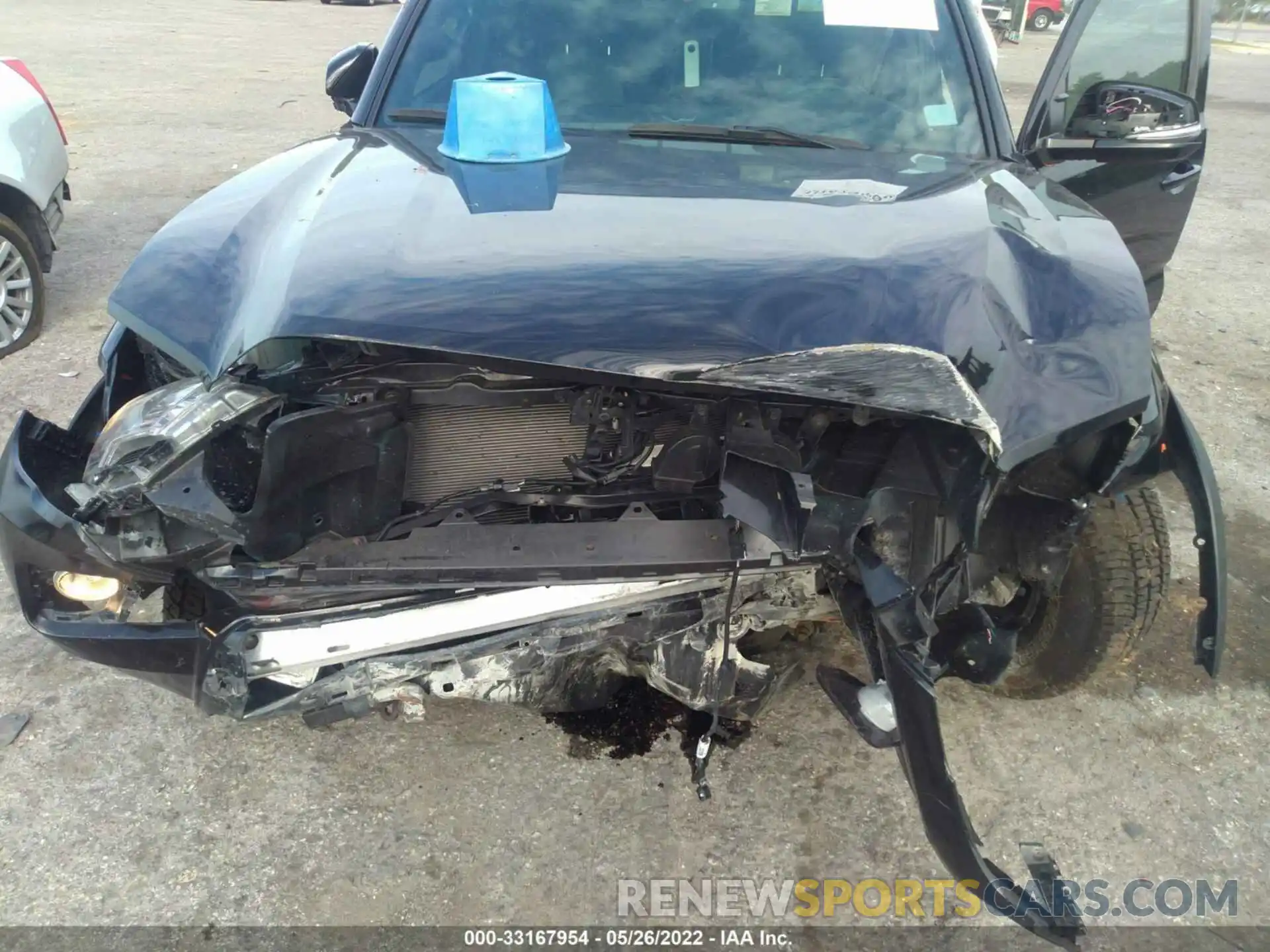 6 Photograph of a damaged car 3TMCZ5AN5LM331426 TOYOTA TACOMA 4WD 2020