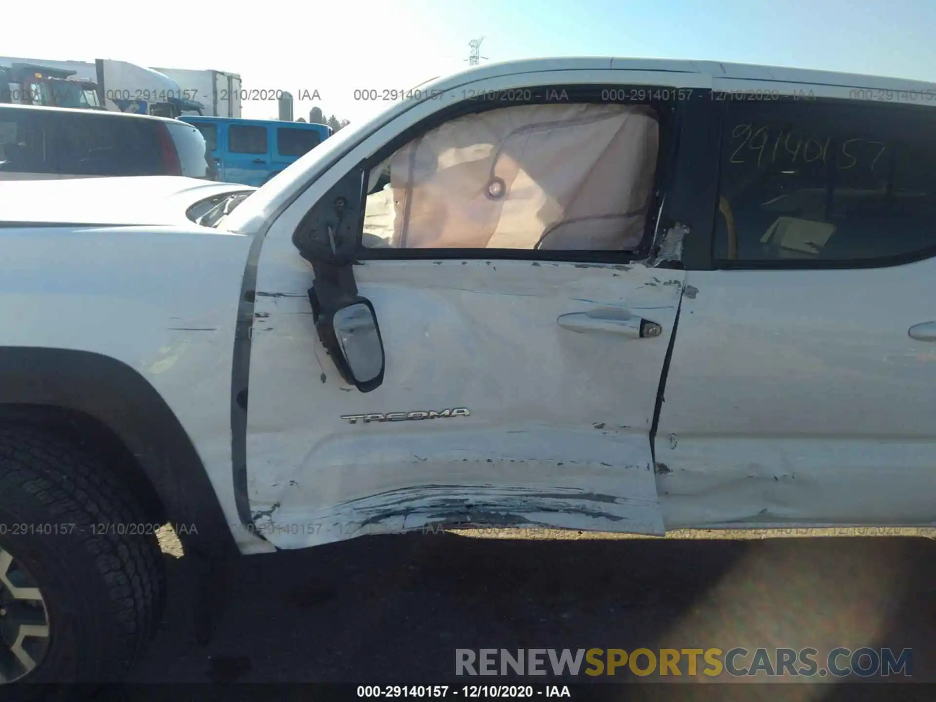 6 Photograph of a damaged car 3TMCZ5AN5LM332995 TOYOTA TACOMA 4WD 2020