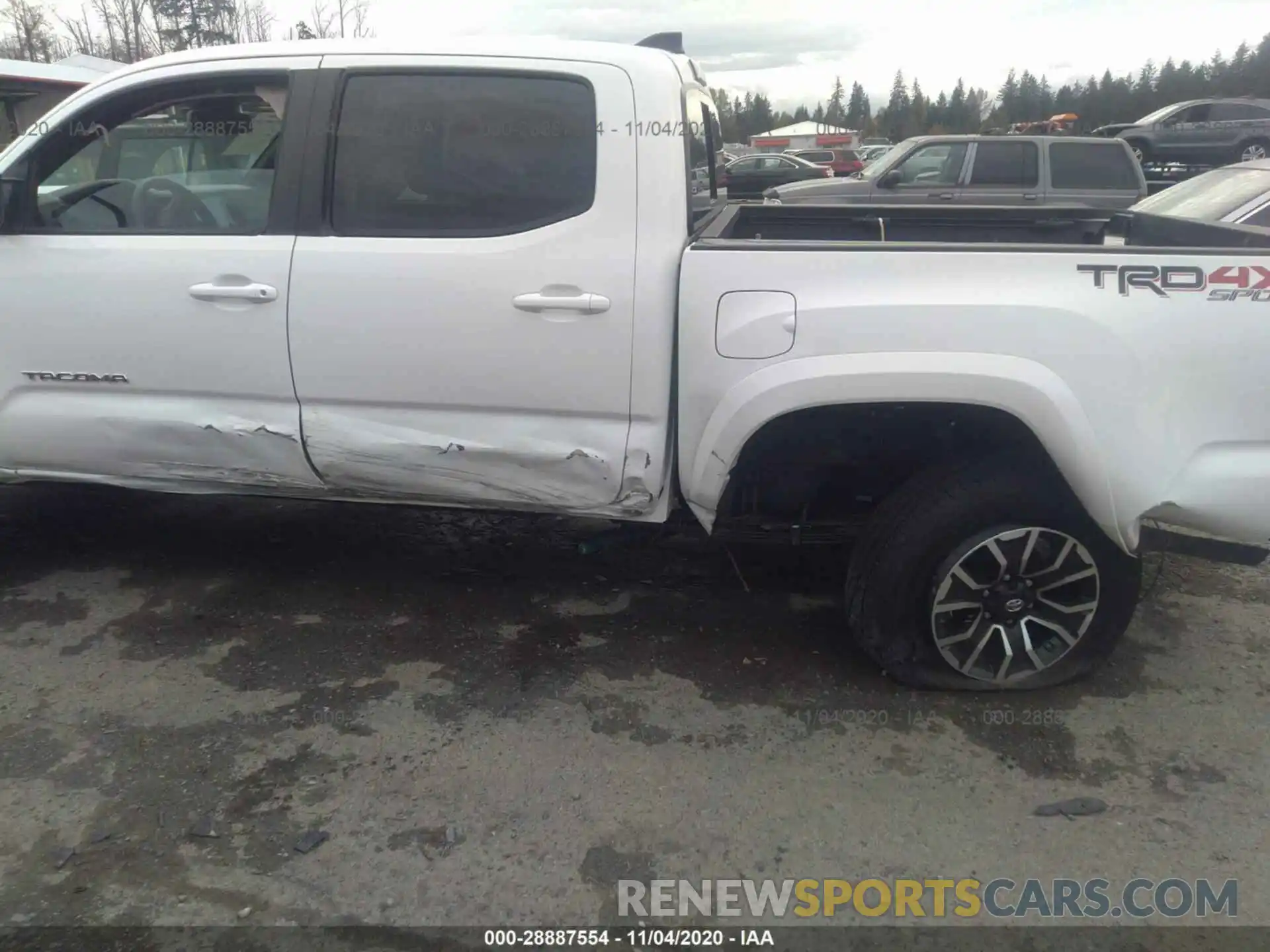 6 Photograph of a damaged car 3TMCZ5AN5LM336044 TOYOTA TACOMA 4WD 2020