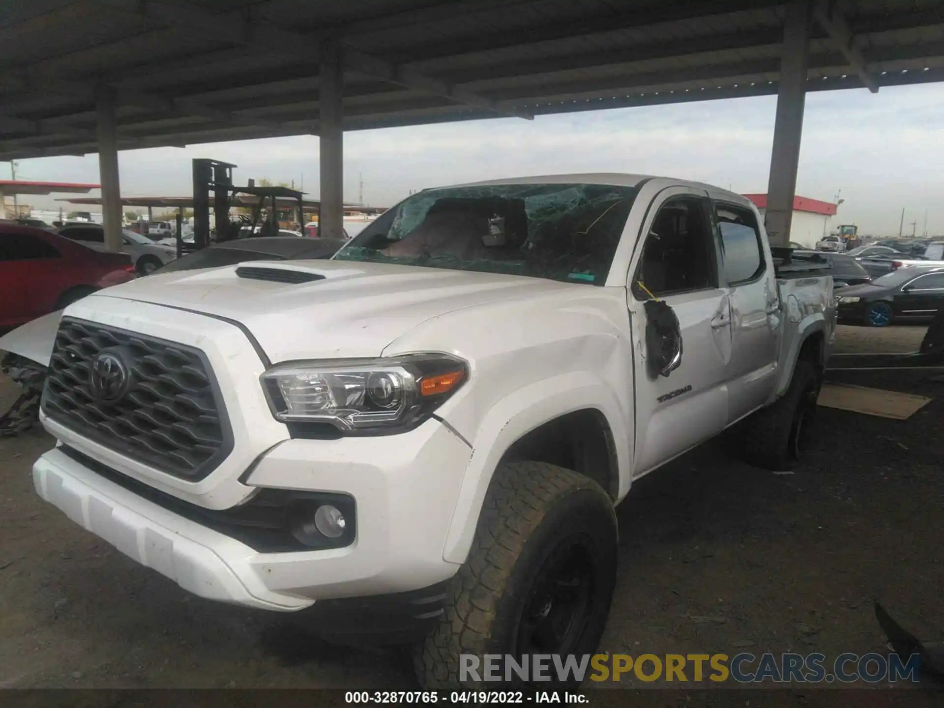 2 Photograph of a damaged car 3TMCZ5AN5LM336299 TOYOTA TACOMA 4WD 2020