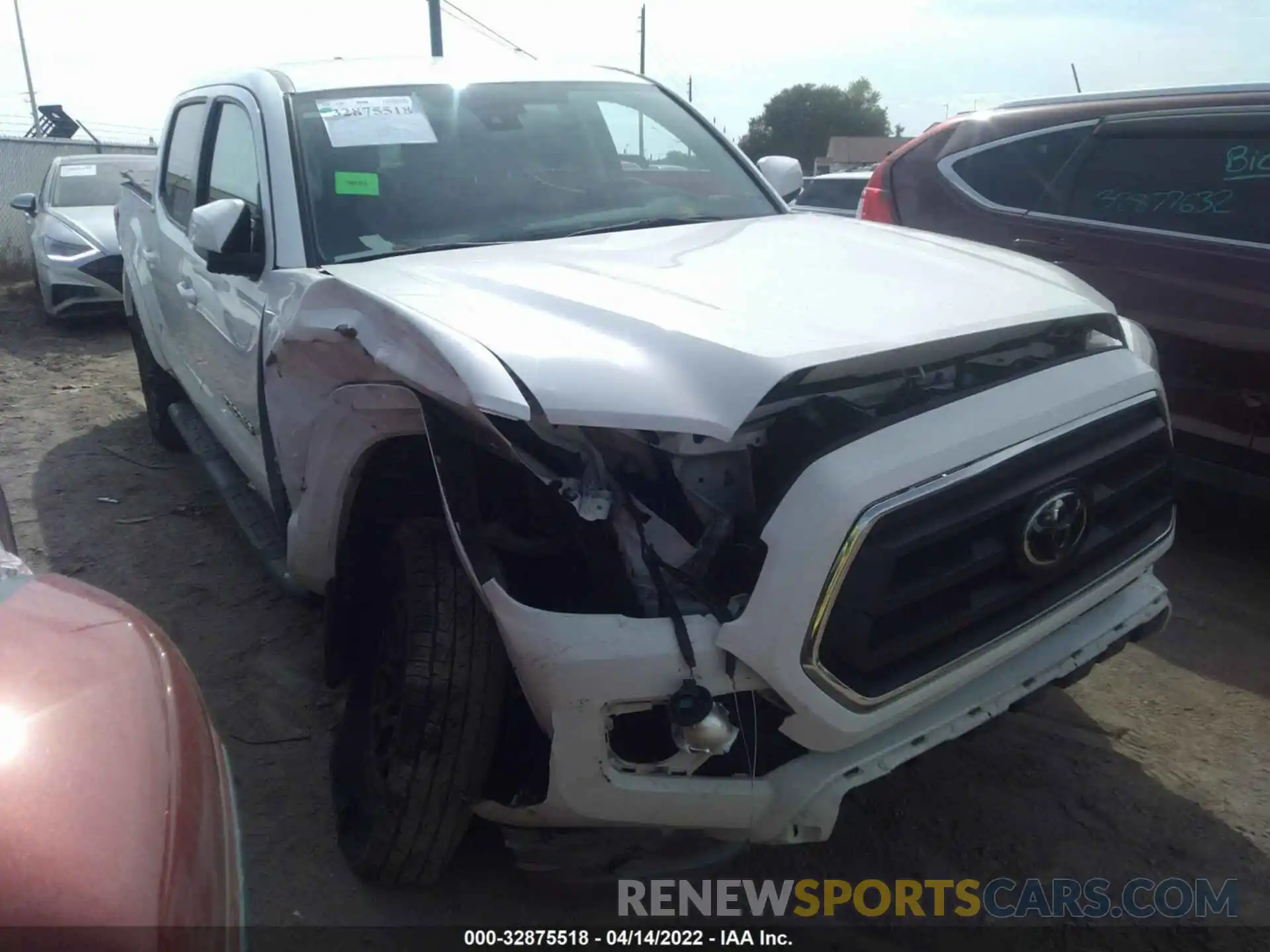 1 Photograph of a damaged car 3TMCZ5AN5LM340885 TOYOTA TACOMA 4WD 2020