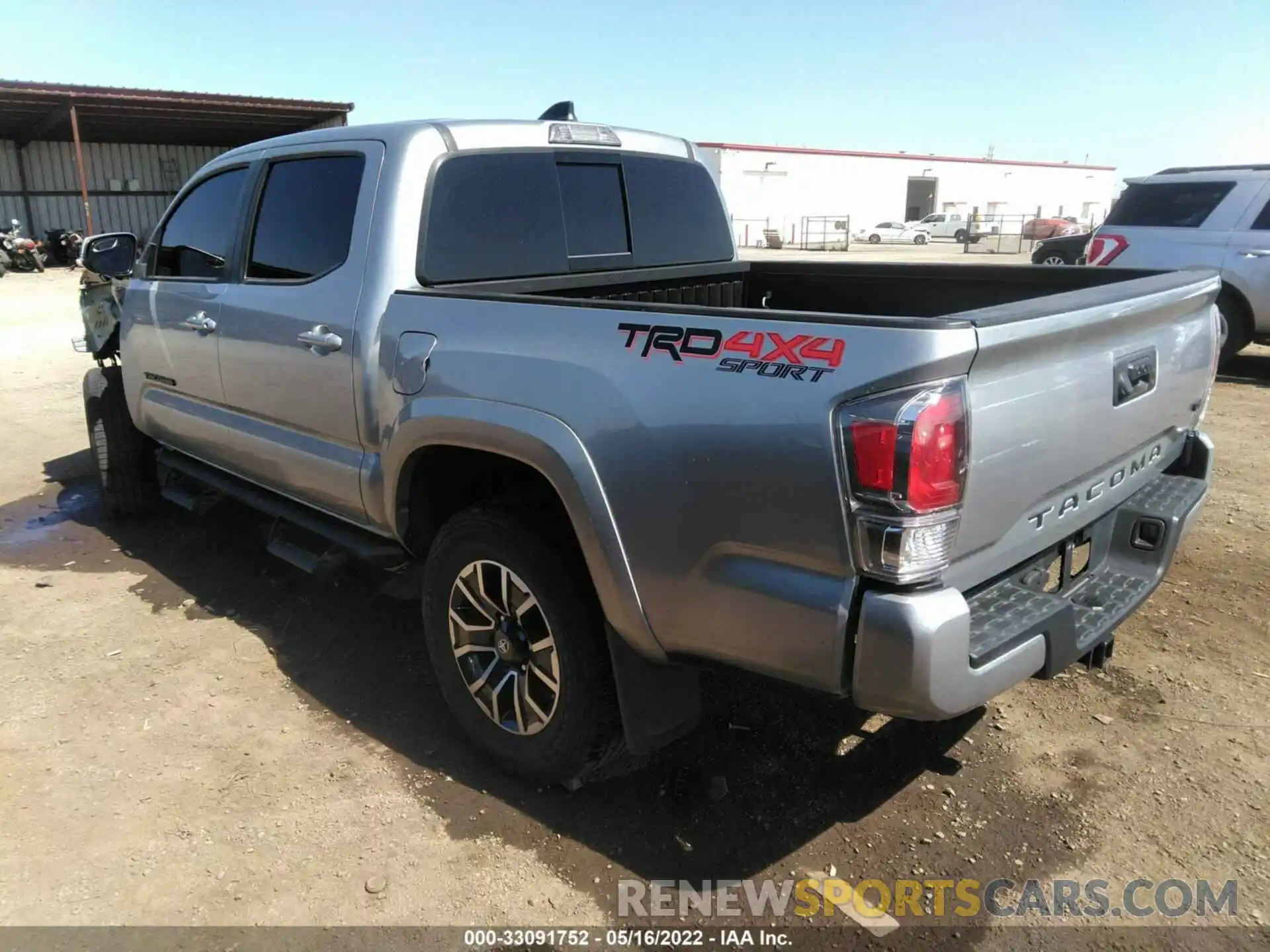 3 Photograph of a damaged car 3TMCZ5AN5LM346279 TOYOTA TACOMA 4WD 2020