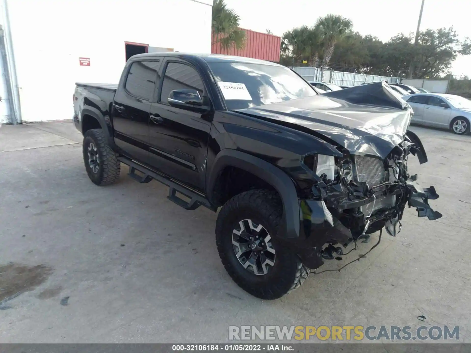 1 Photograph of a damaged car 3TMCZ5AN5LM350610 TOYOTA TACOMA 4WD 2020