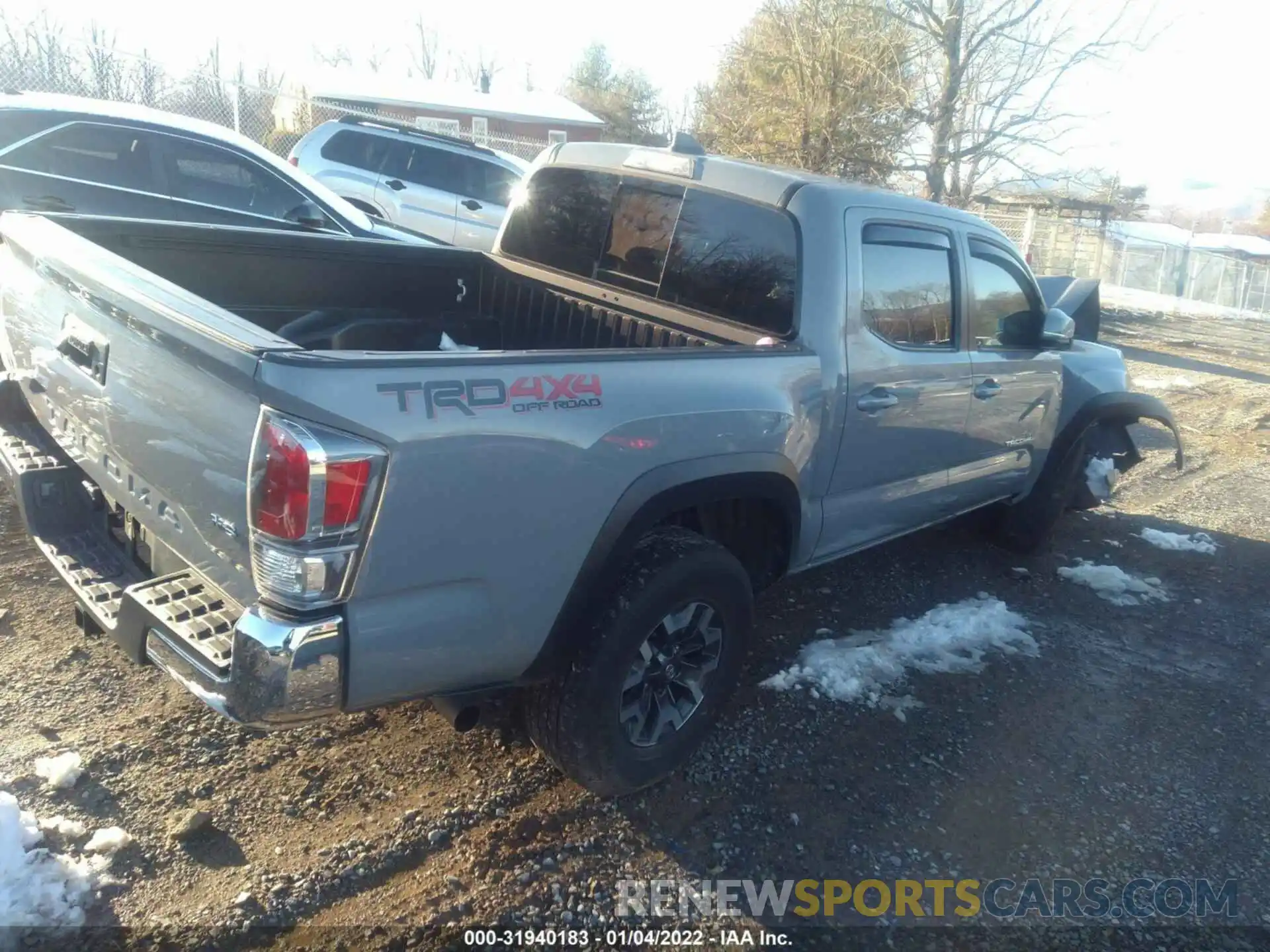 4 Photograph of a damaged car 3TMCZ5AN5LM354561 TOYOTA TACOMA 4WD 2020