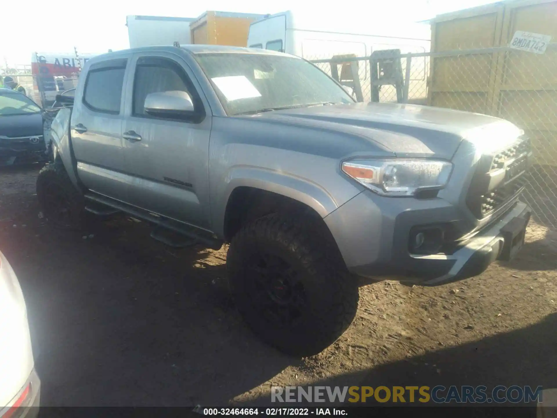 1 Photograph of a damaged car 3TMCZ5AN5LM358044 TOYOTA TACOMA 4WD 2020