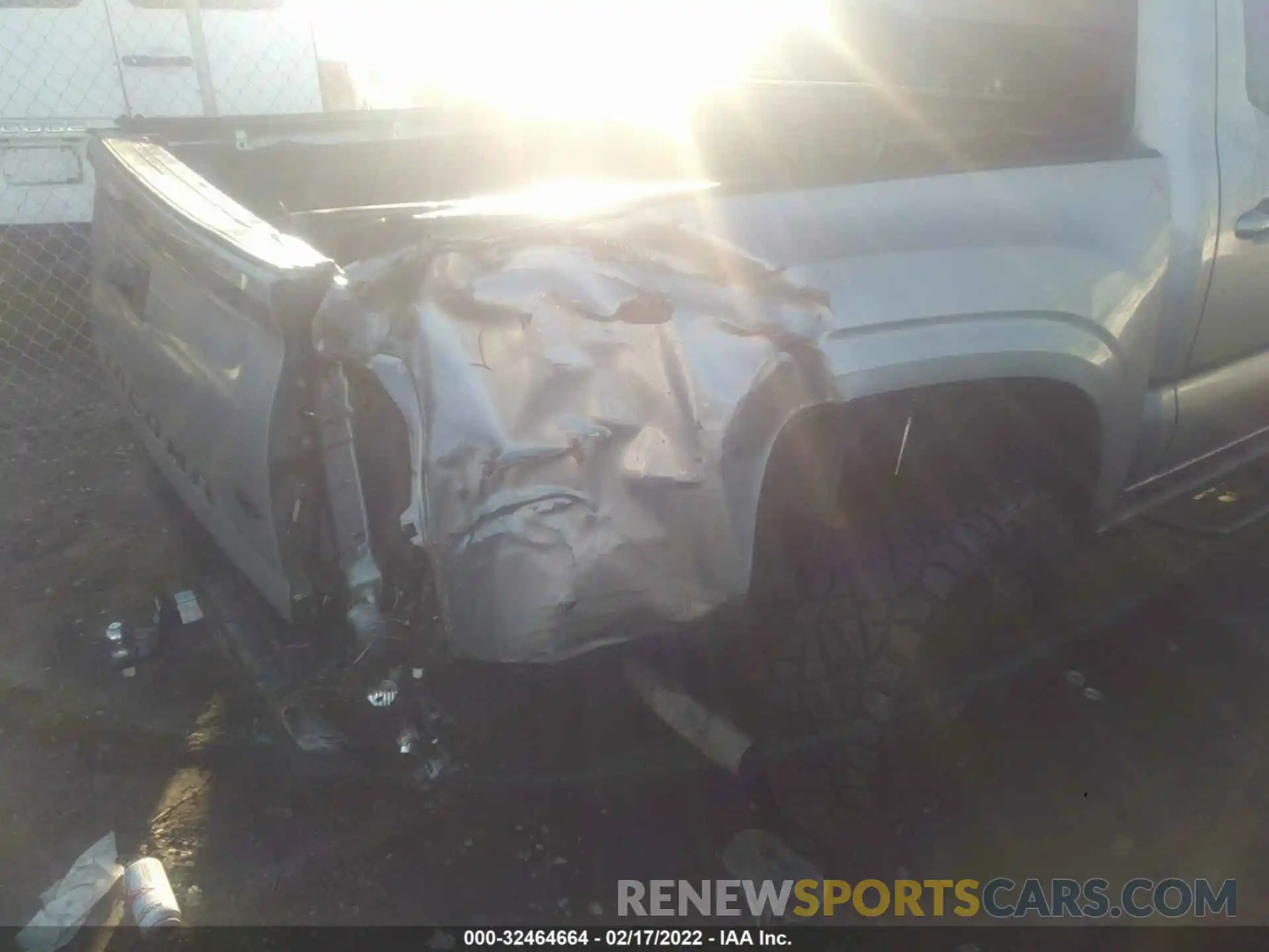 6 Photograph of a damaged car 3TMCZ5AN5LM358044 TOYOTA TACOMA 4WD 2020