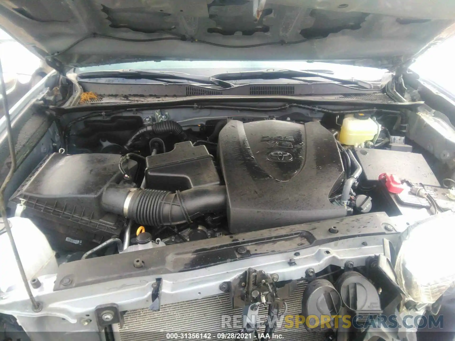 10 Photograph of a damaged car 3TMCZ5AN5LM365625 TOYOTA TACOMA 4WD 2020