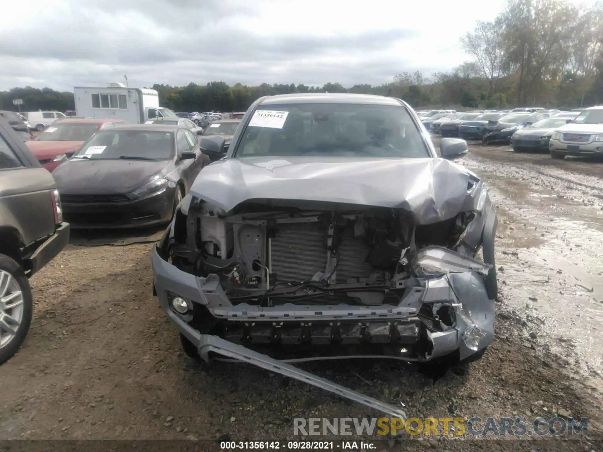 6 Photograph of a damaged car 3TMCZ5AN5LM365625 TOYOTA TACOMA 4WD 2020