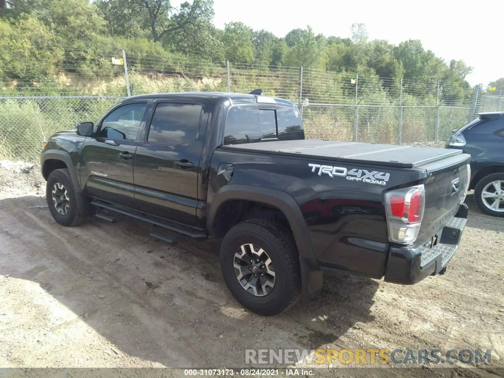 3 Photograph of a damaged car 3TMCZ5AN5LM365897 TOYOTA TACOMA 4WD 2020