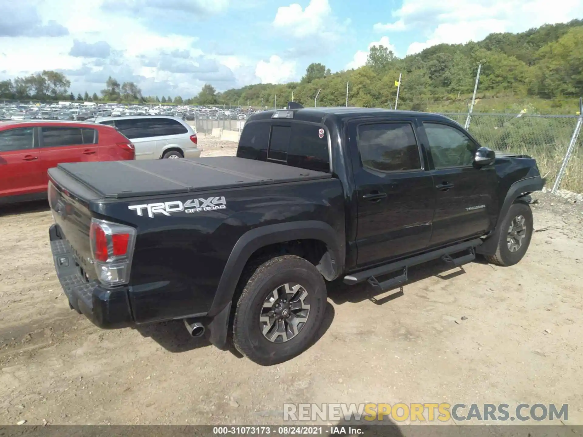 4 Photograph of a damaged car 3TMCZ5AN5LM365897 TOYOTA TACOMA 4WD 2020