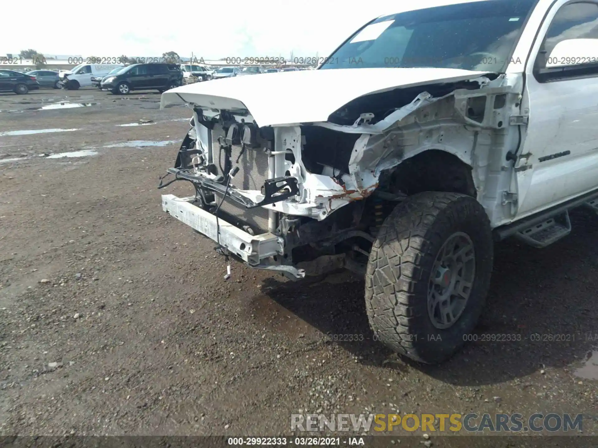 6 Фотография поврежденного автомобиля 3TMCZ5AN5LM366757 TOYOTA TACOMA 4WD 2020