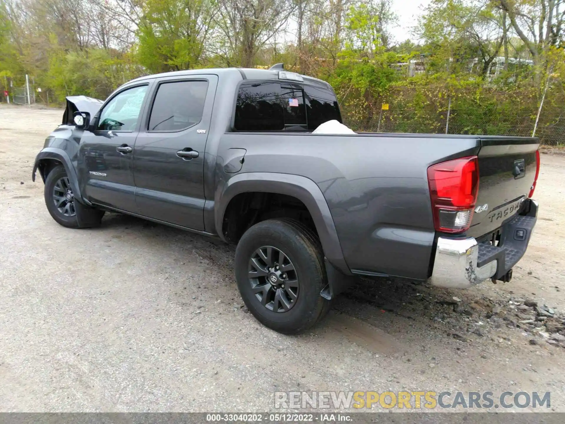 3 Photograph of a damaged car 3TMCZ5AN6LM290367 TOYOTA TACOMA 4WD 2020