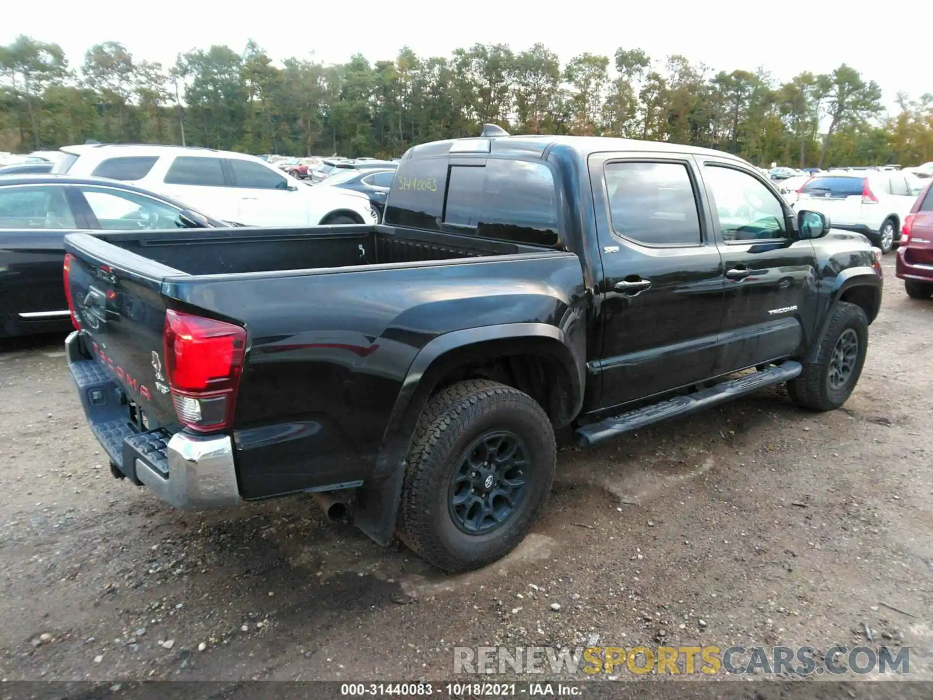 4 Photograph of a damaged car 3TMCZ5AN6LM301836 TOYOTA TACOMA 4WD 2020