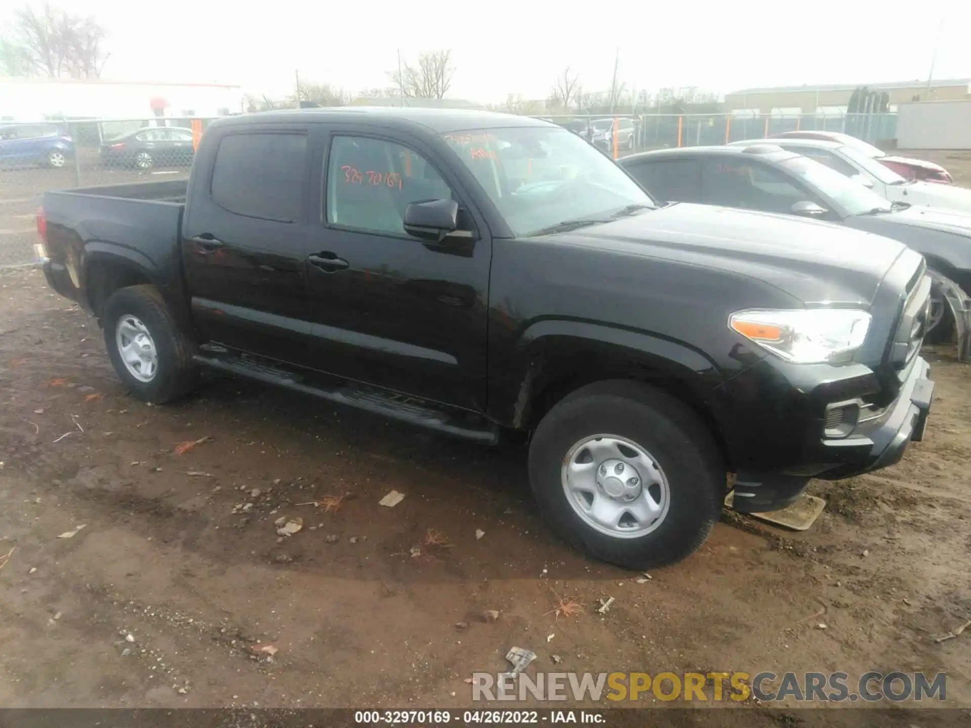 1 Photograph of a damaged car 3TMCZ5AN6LM306499 TOYOTA TACOMA 4WD 2020