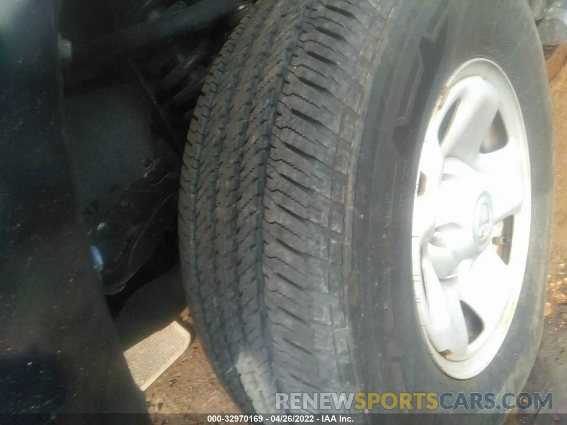 11 Photograph of a damaged car 3TMCZ5AN6LM306499 TOYOTA TACOMA 4WD 2020