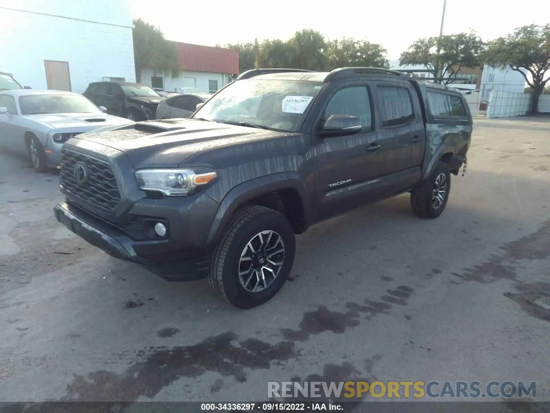 2 Photograph of a damaged car 3TMCZ5AN6LM307734 TOYOTA TACOMA 4WD 2020