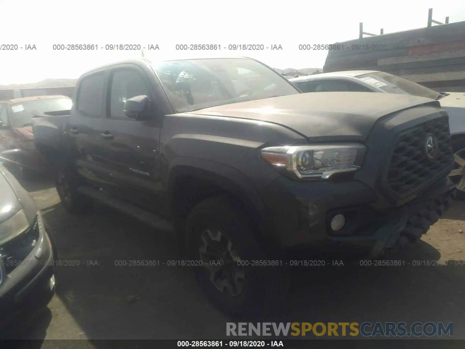 1 Photograph of a damaged car 3TMCZ5AN6LM308303 TOYOTA TACOMA 4WD 2020