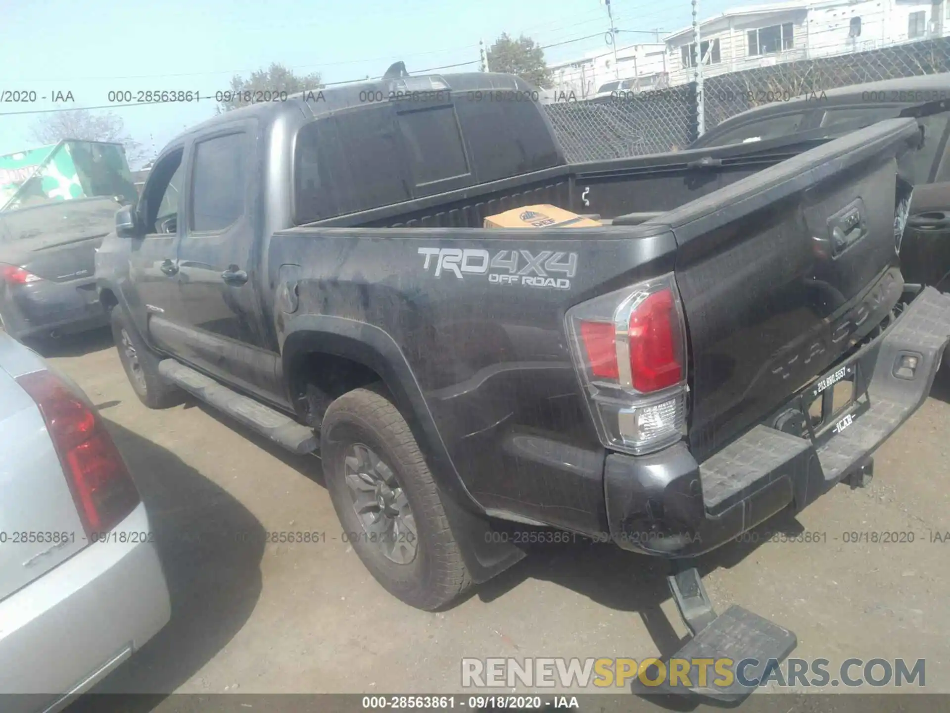 3 Фотография поврежденного автомобиля 3TMCZ5AN6LM308303 TOYOTA TACOMA 4WD 2020