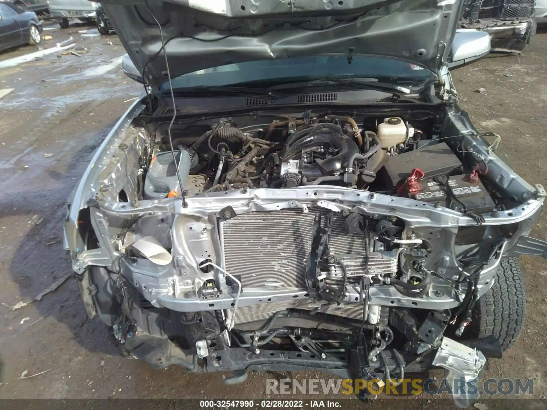 10 Photograph of a damaged car 3TMCZ5AN6LM308771 TOYOTA TACOMA 4WD 2020