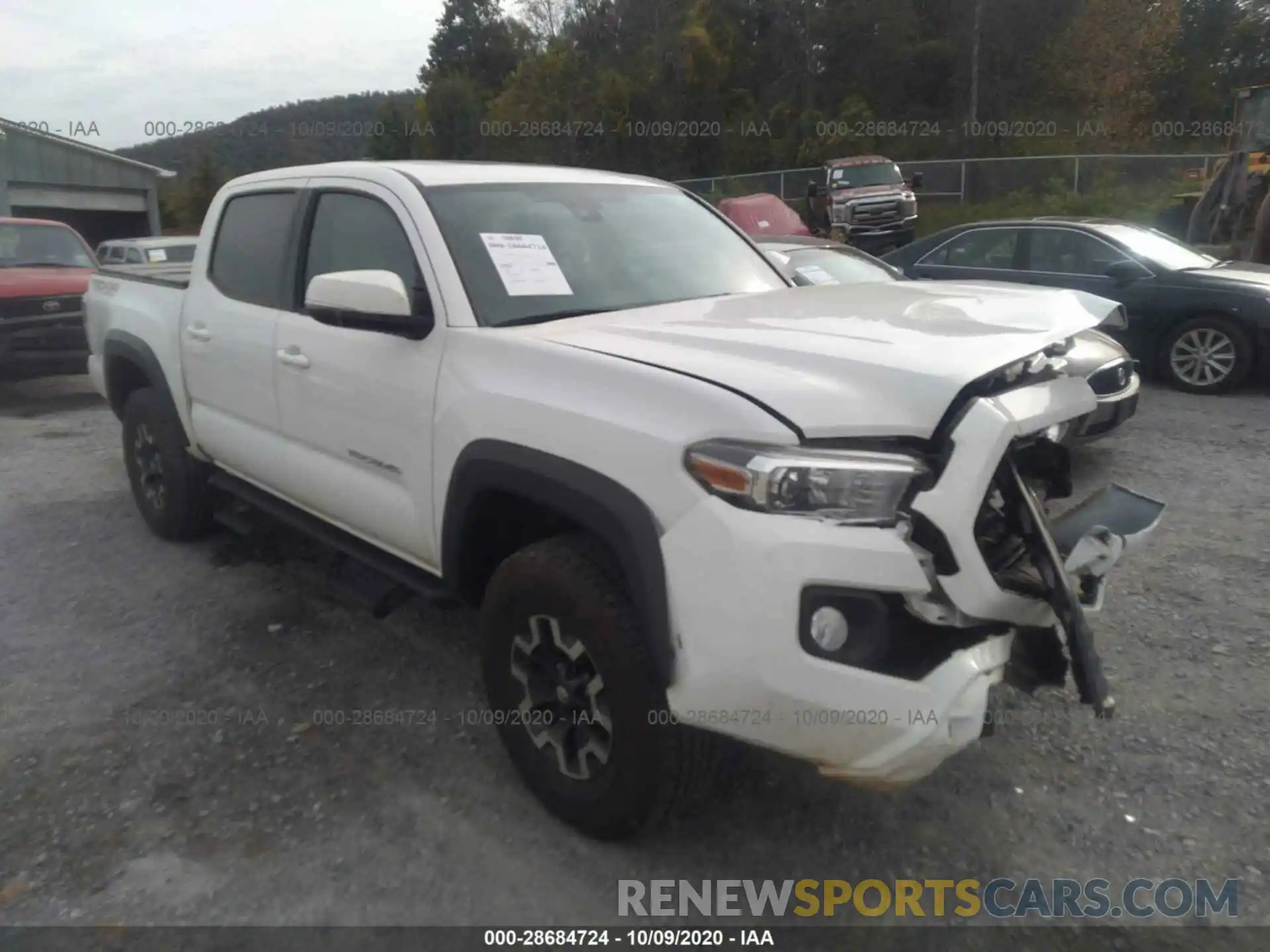 1 Photograph of a damaged car 3TMCZ5AN6LM315090 TOYOTA TACOMA 4WD 2020