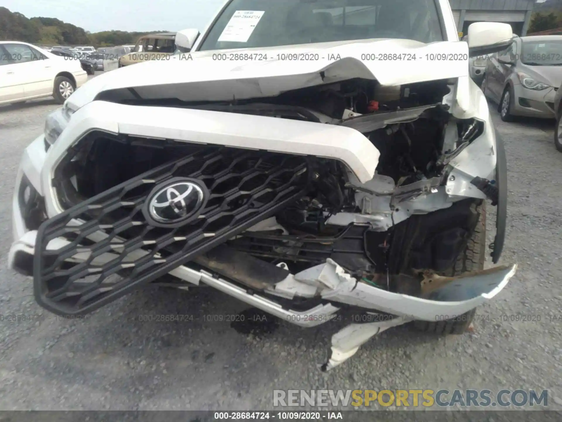 6 Photograph of a damaged car 3TMCZ5AN6LM315090 TOYOTA TACOMA 4WD 2020