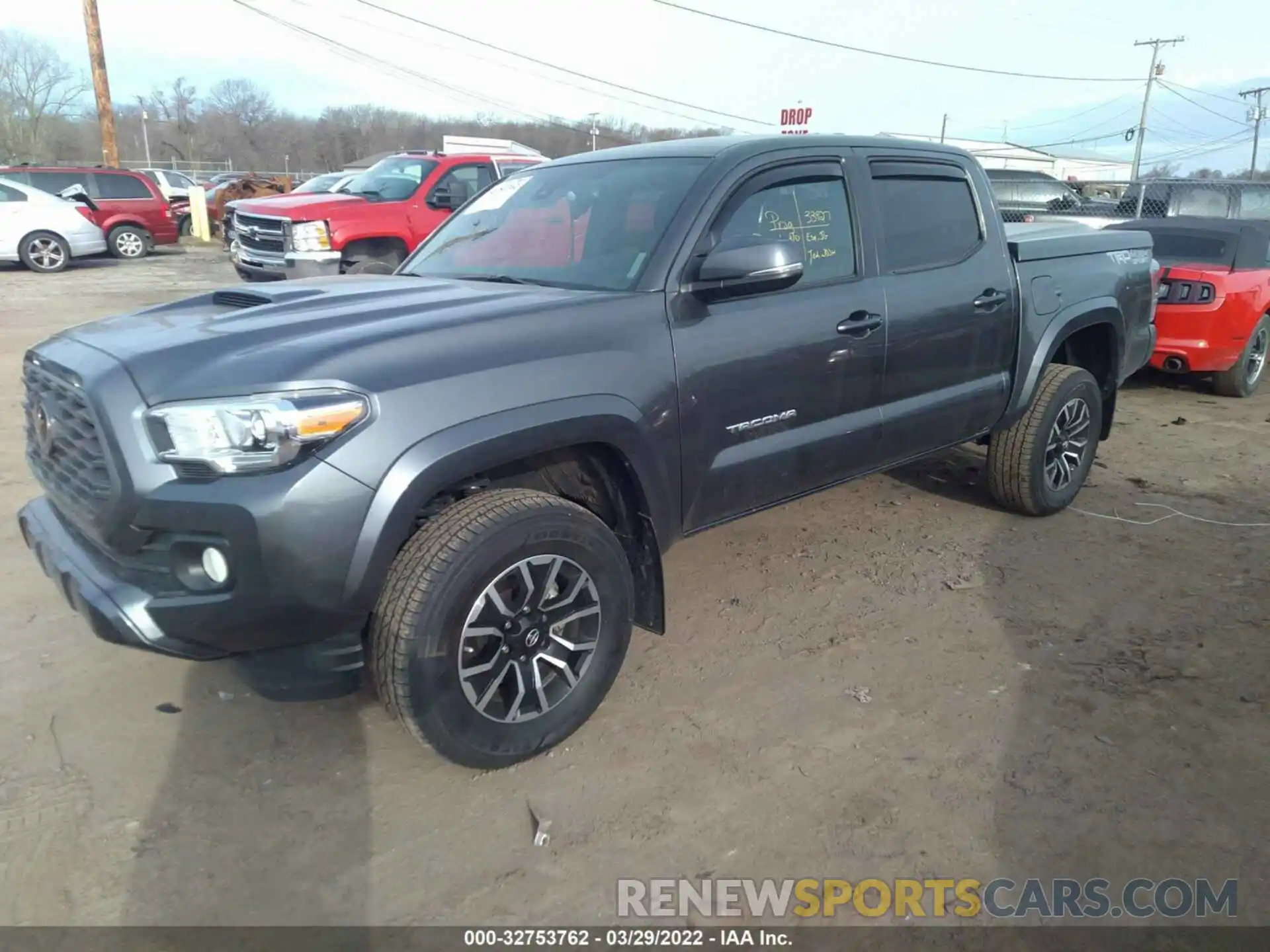 2 Photograph of a damaged car 3TMCZ5AN6LM315283 TOYOTA TACOMA 4WD 2020