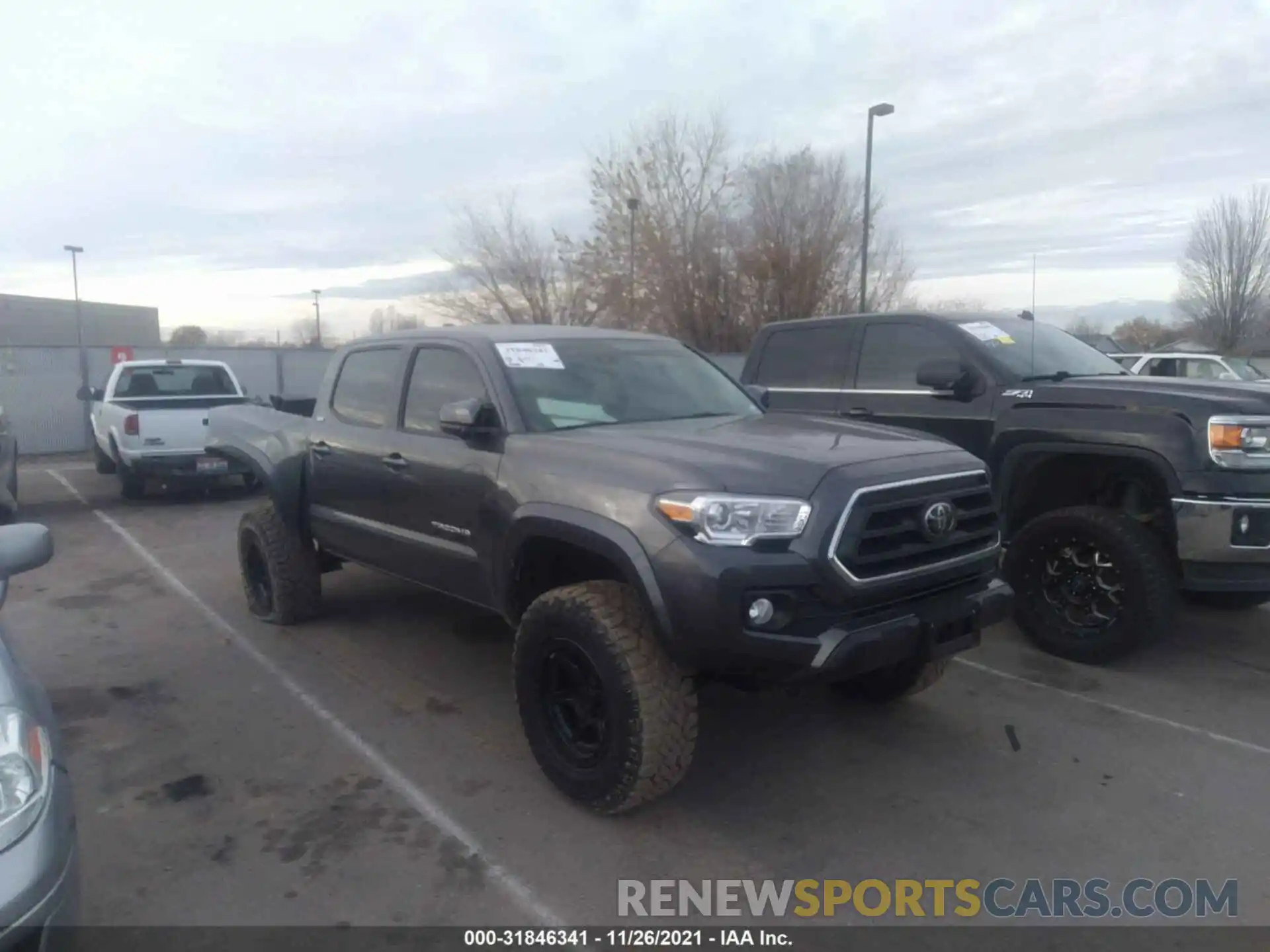 1 Photograph of a damaged car 3TMCZ5AN6LM324081 TOYOTA TACOMA 4WD 2020