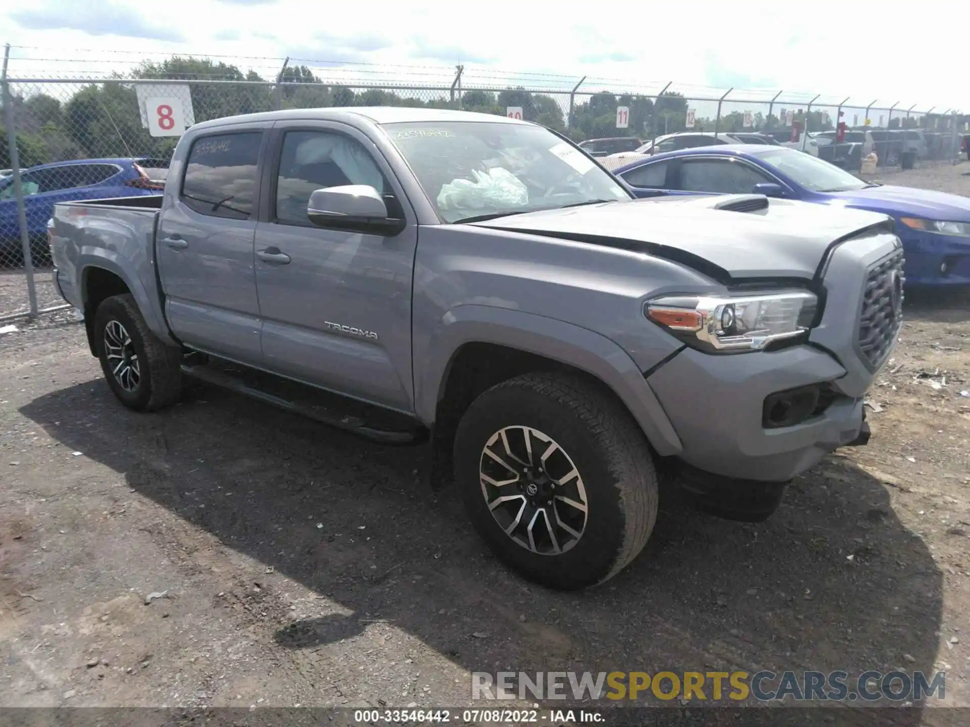 1 Photograph of a damaged car 3TMCZ5AN6LM326008 TOYOTA TACOMA 4WD 2020