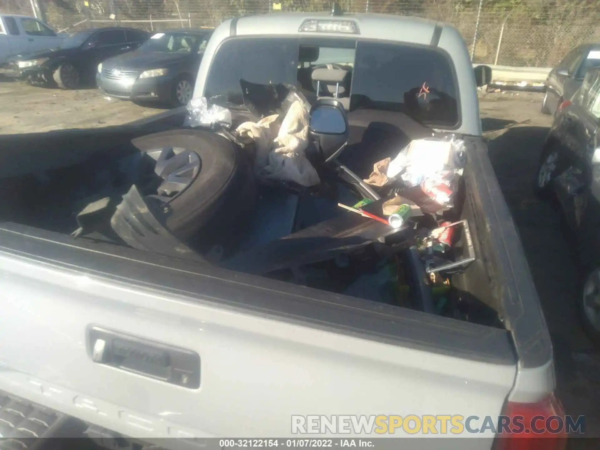 12 Photograph of a damaged car 3TMCZ5AN6LM330477 TOYOTA TACOMA 4WD 2020