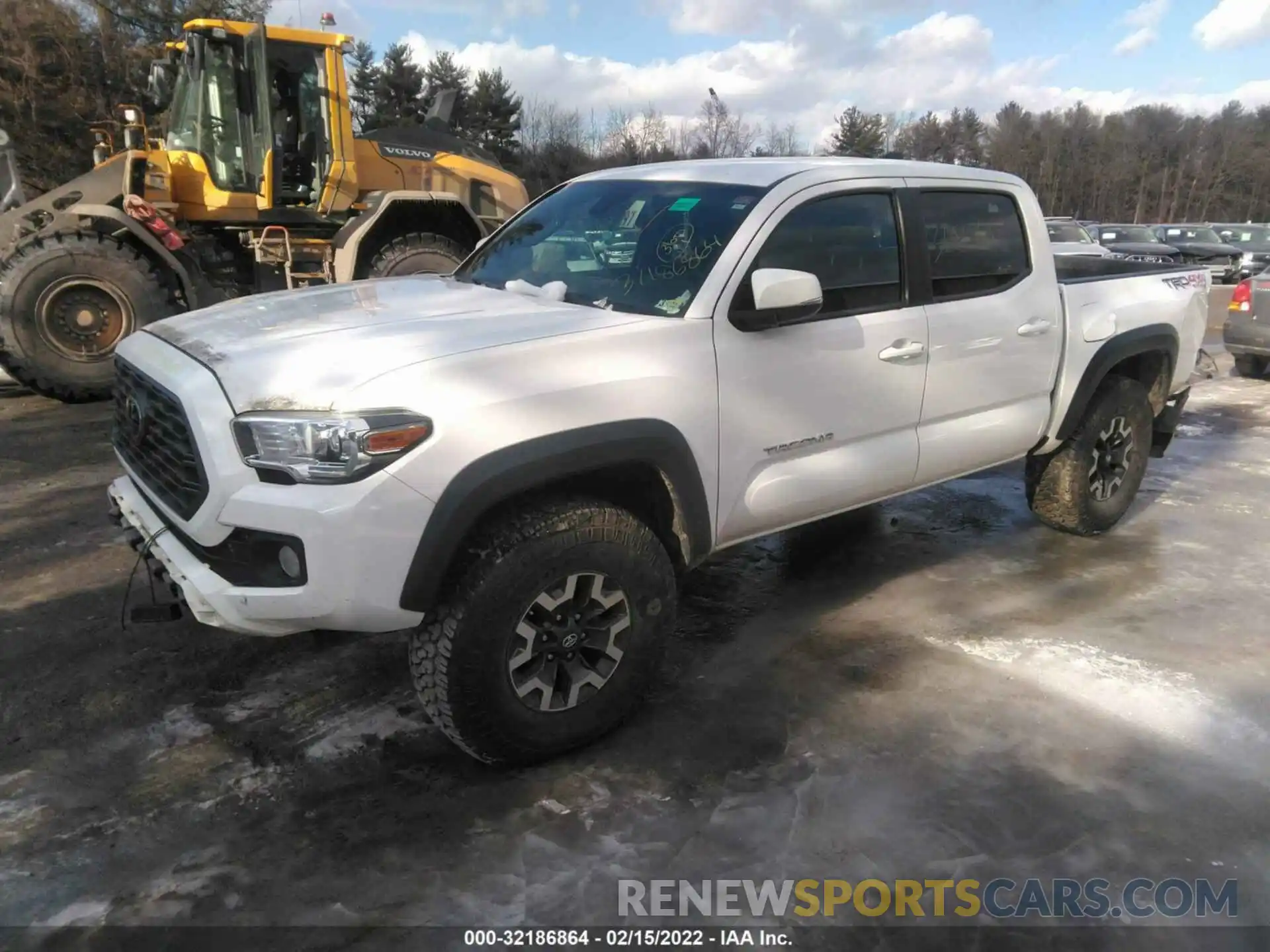 2 Photograph of a damaged car 3TMCZ5AN6LM332343 TOYOTA TACOMA 4WD 2020