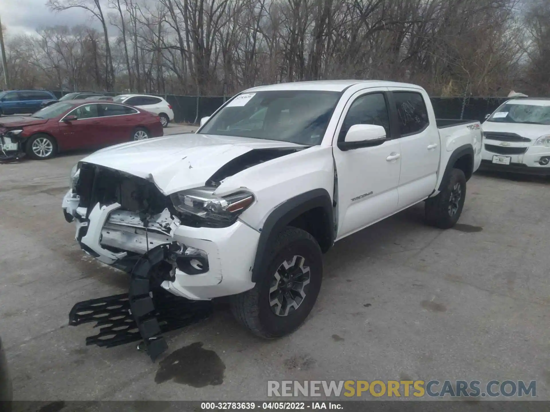 2 Photograph of a damaged car 3TMCZ5AN6LM332410 TOYOTA TACOMA 4WD 2020