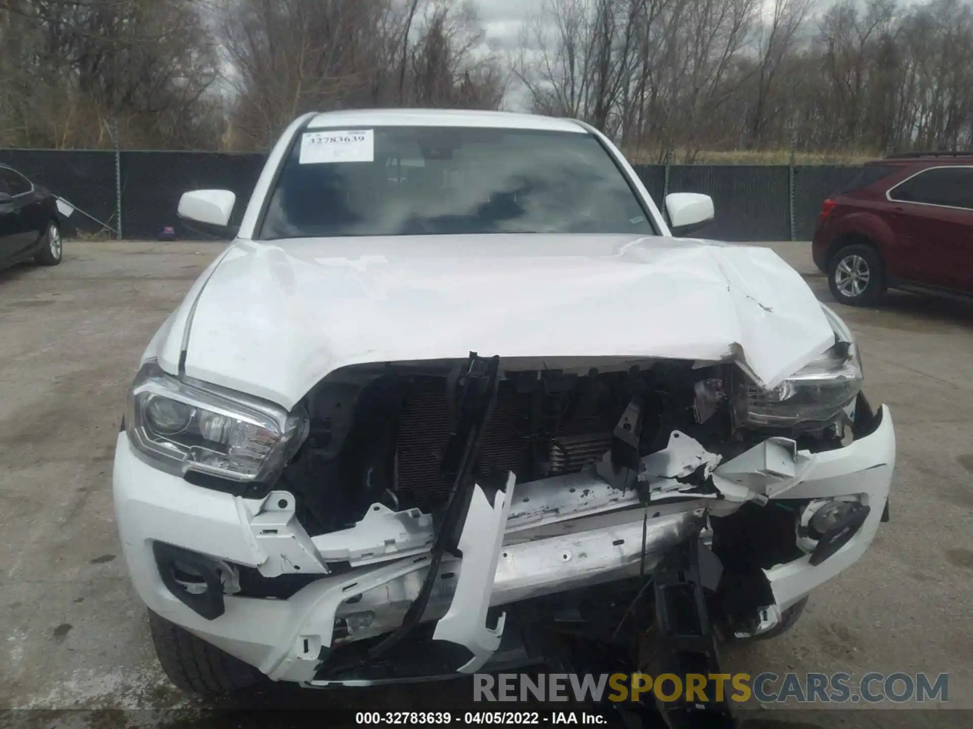 6 Photograph of a damaged car 3TMCZ5AN6LM332410 TOYOTA TACOMA 4WD 2020