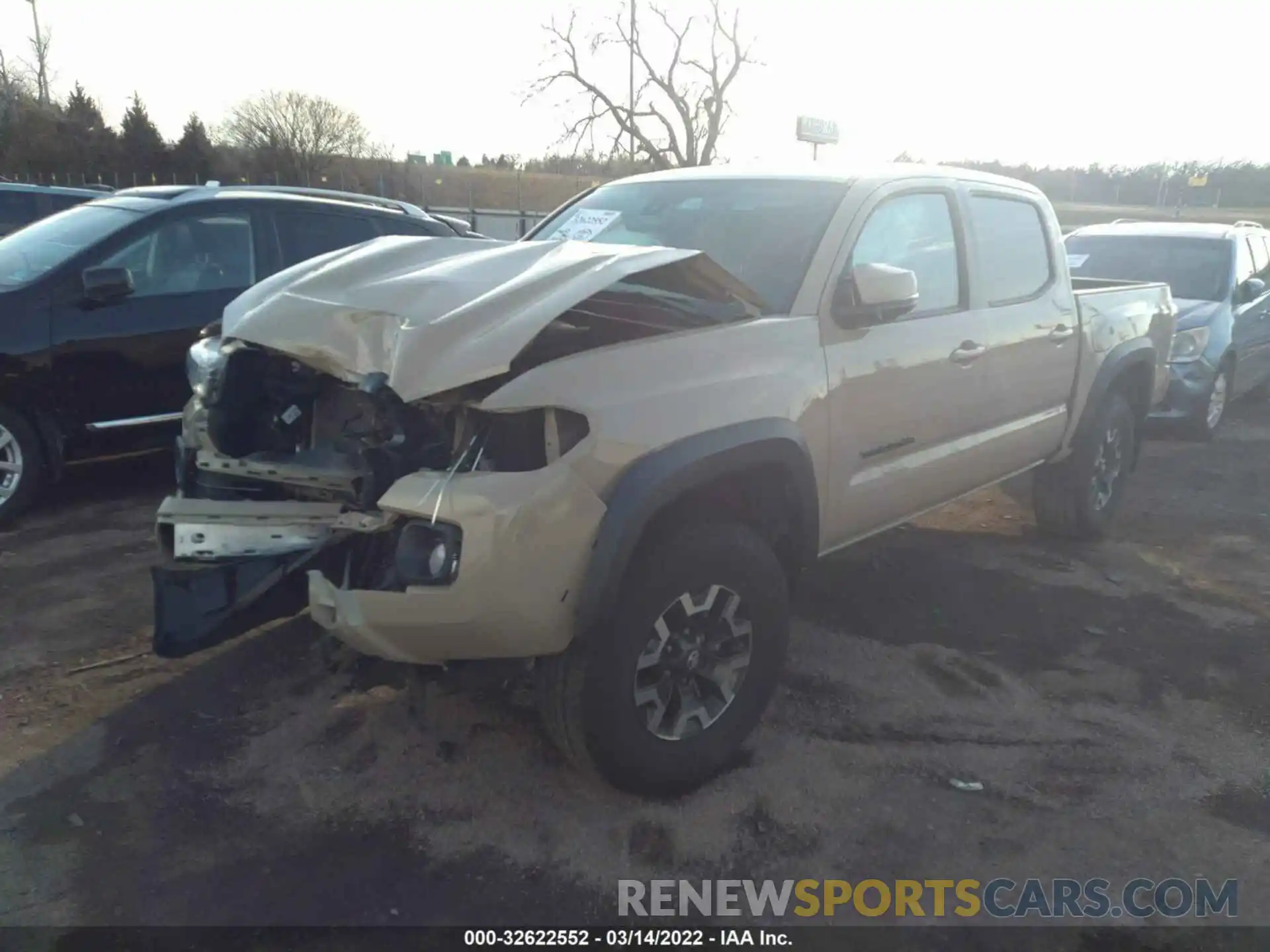 2 Photograph of a damaged car 3TMCZ5AN7LM289339 TOYOTA TACOMA 4WD 2020