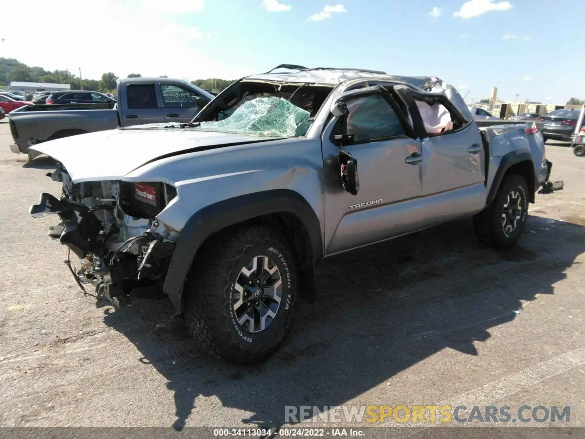 2 Photograph of a damaged car 3TMCZ5AN7LM296131 TOYOTA TACOMA 4WD 2020