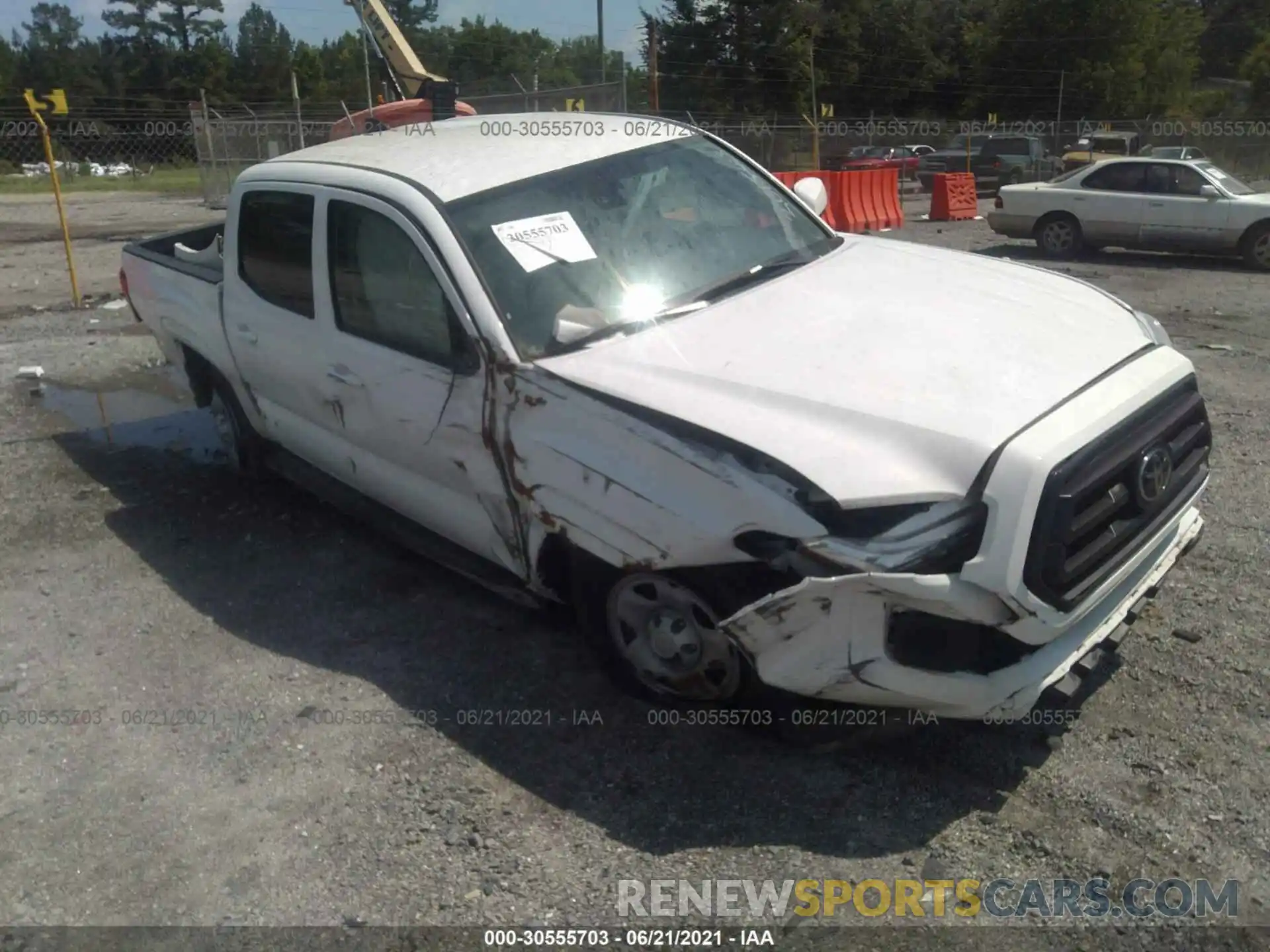 1 Photograph of a damaged car 3TMCZ5AN7LM301568 TOYOTA TACOMA 4WD 2020