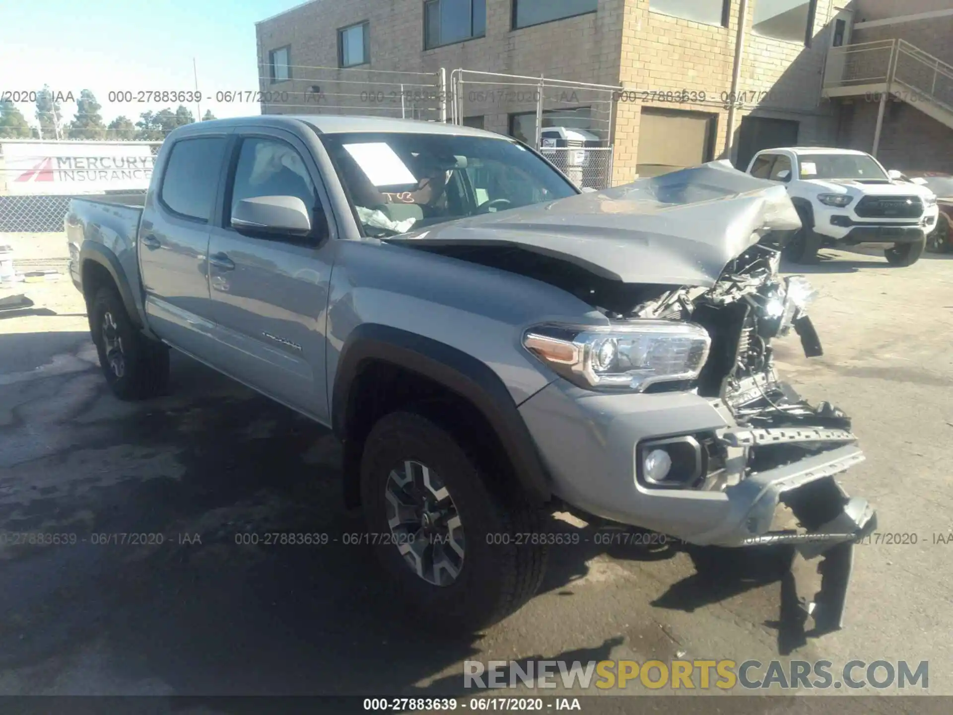 1 Photograph of a damaged car 3TMCZ5AN7LM302056 TOYOTA TACOMA 4WD 2020