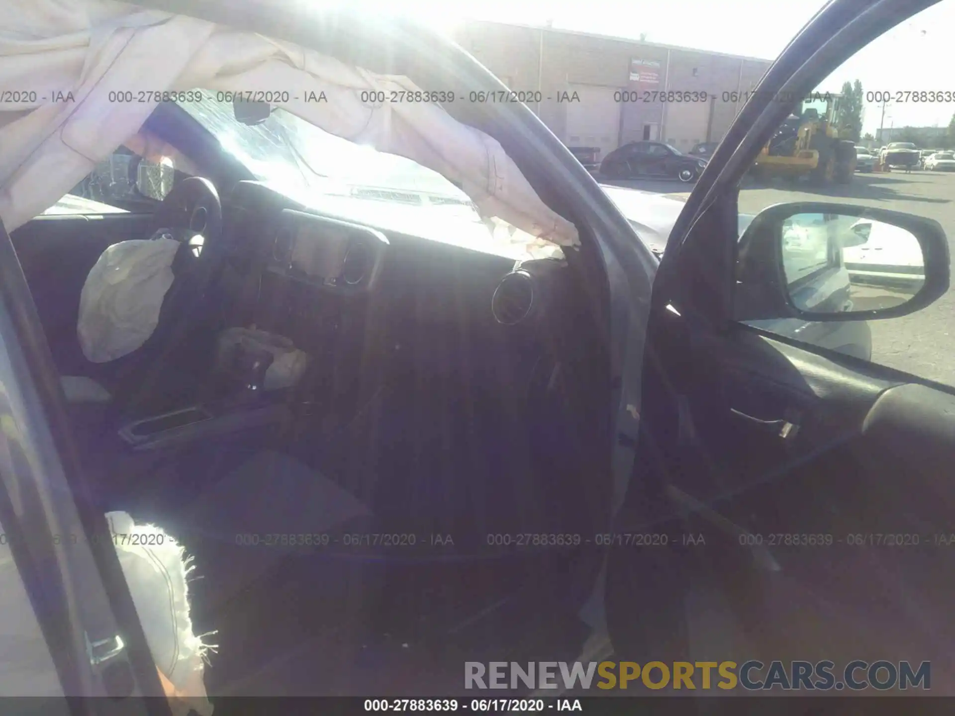 5 Photograph of a damaged car 3TMCZ5AN7LM302056 TOYOTA TACOMA 4WD 2020