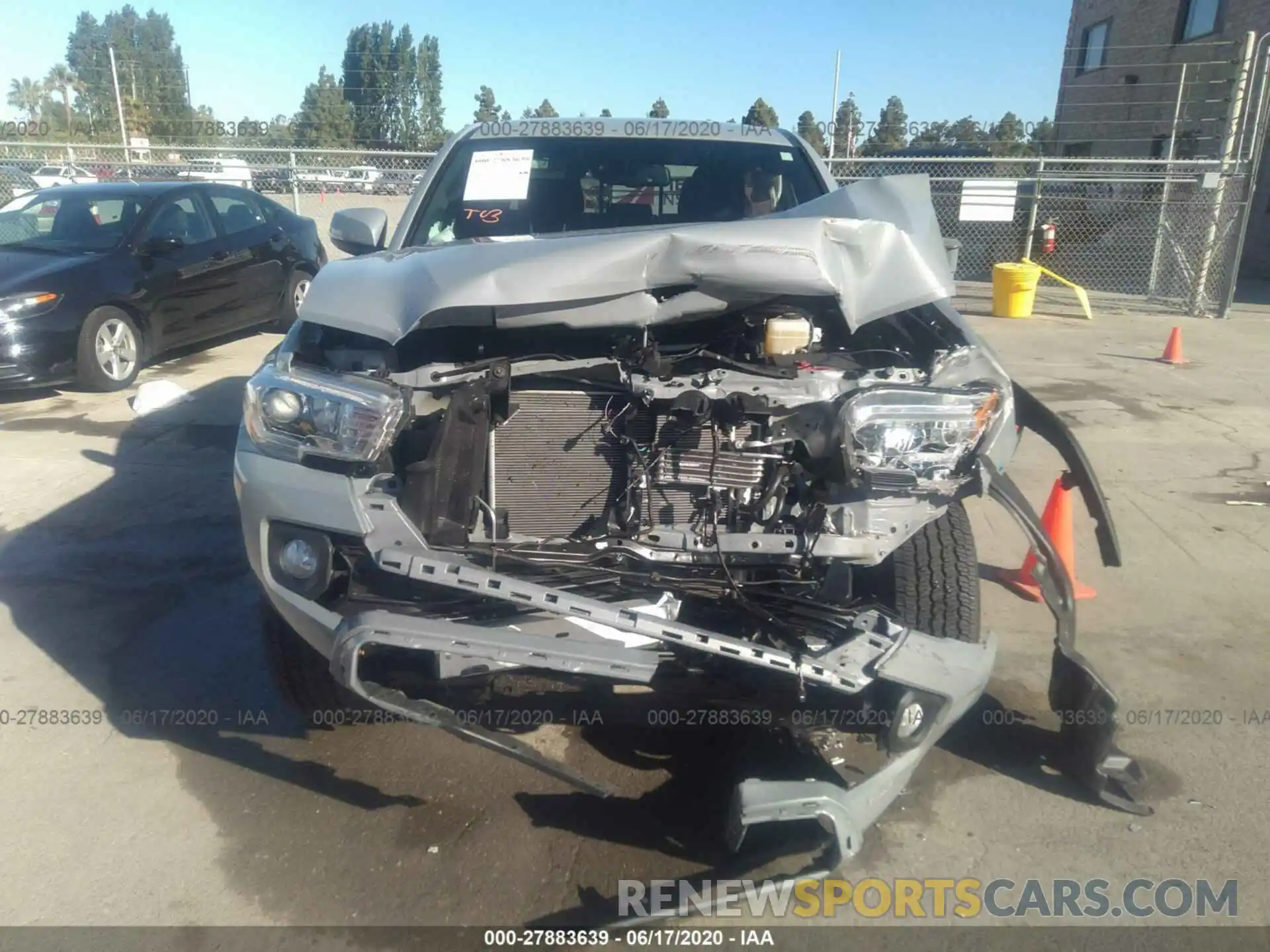 6 Photograph of a damaged car 3TMCZ5AN7LM302056 TOYOTA TACOMA 4WD 2020