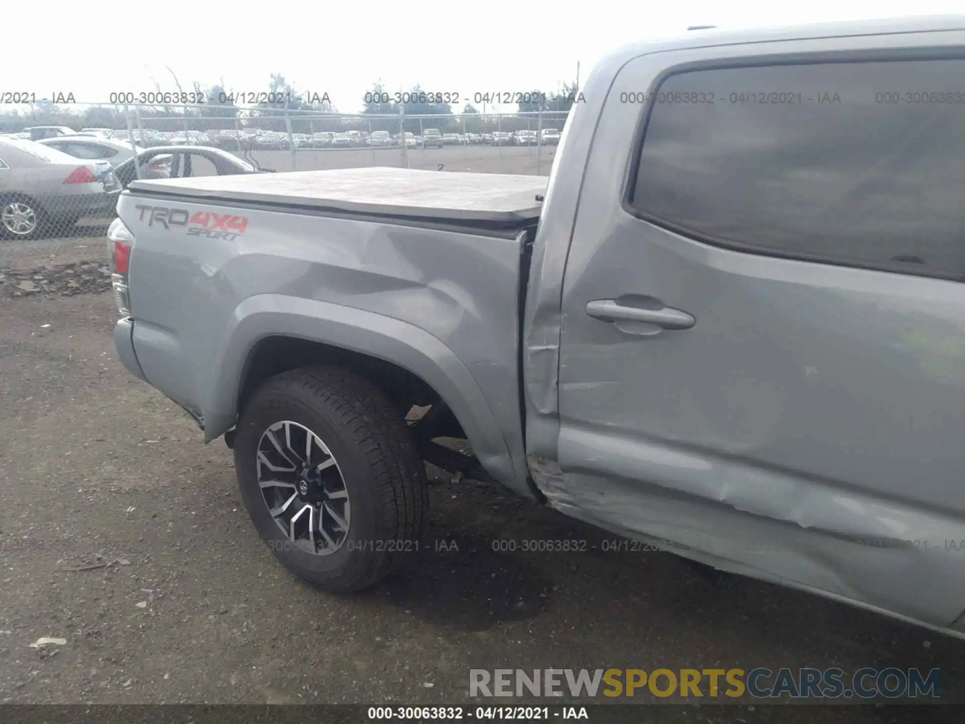 6 Photograph of a damaged car 3TMCZ5AN7LM311694 TOYOTA TACOMA 4WD 2020