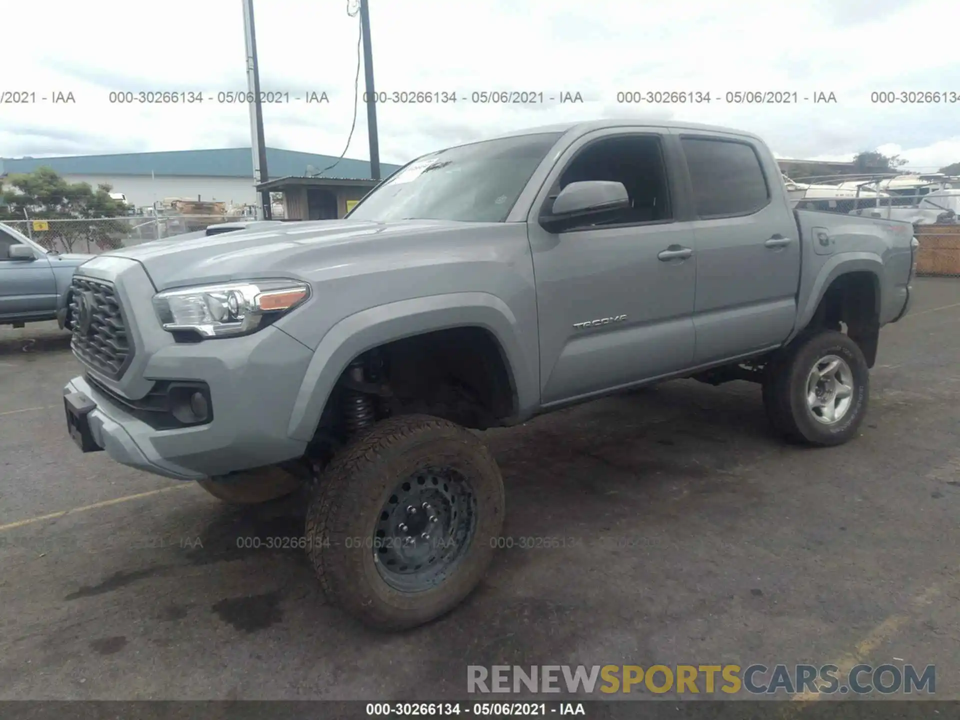 2 Photograph of a damaged car 3TMCZ5AN7LM311968 TOYOTA TACOMA 4WD 2020