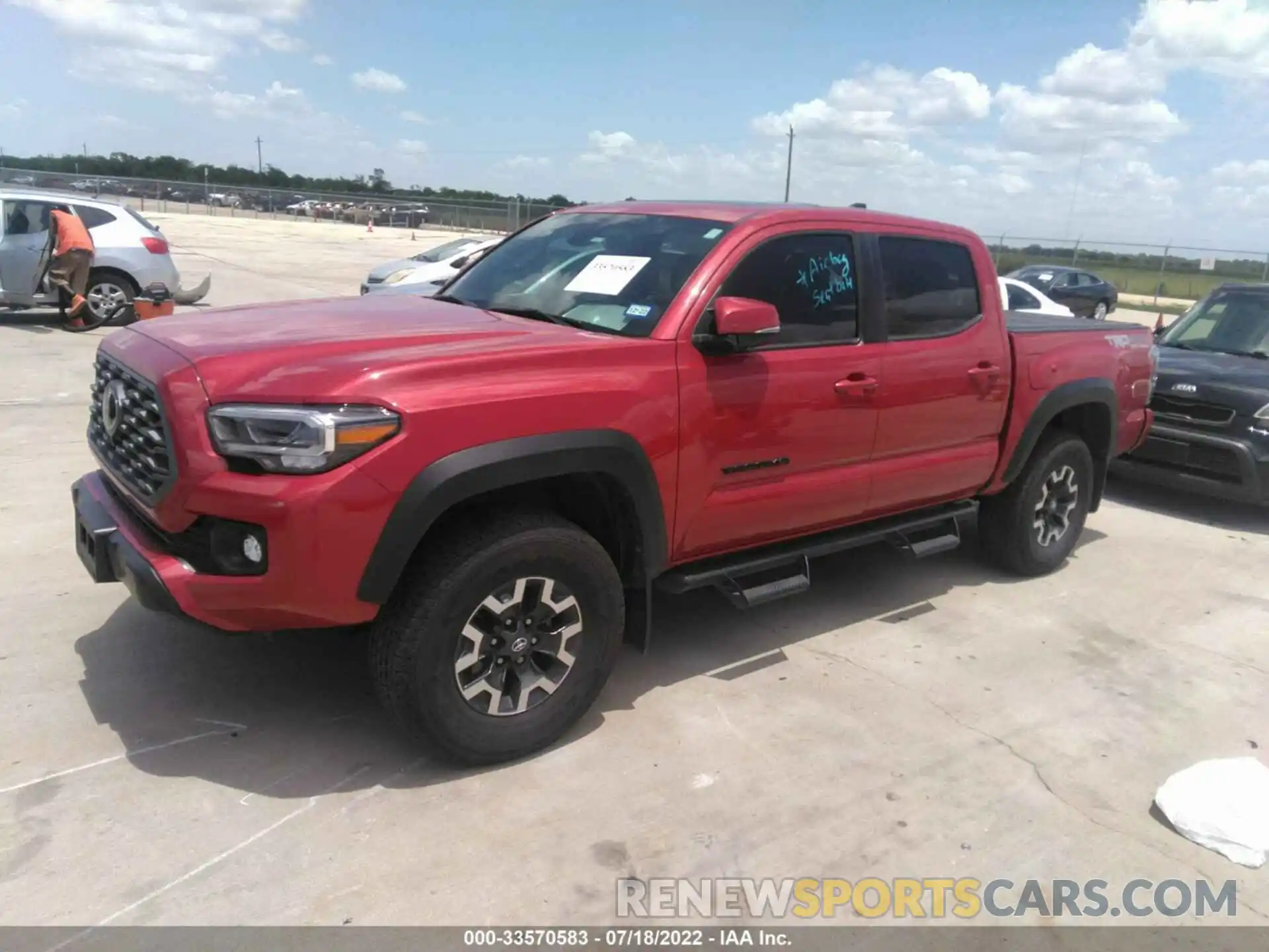 2 Photograph of a damaged car 3TMCZ5AN7LM313056 TOYOTA TACOMA 4WD 2020