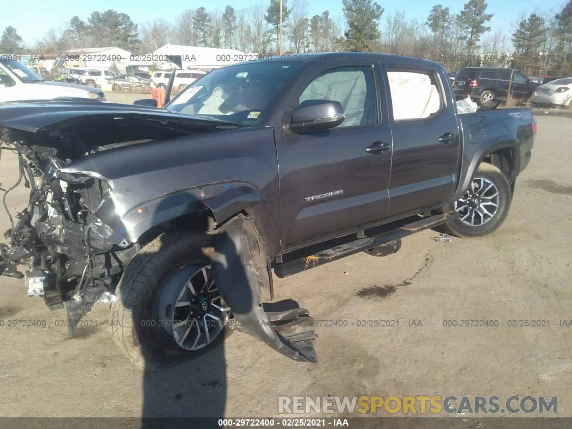 2 Photograph of a damaged car 3TMCZ5AN7LM313915 TOYOTA TACOMA 4WD 2020