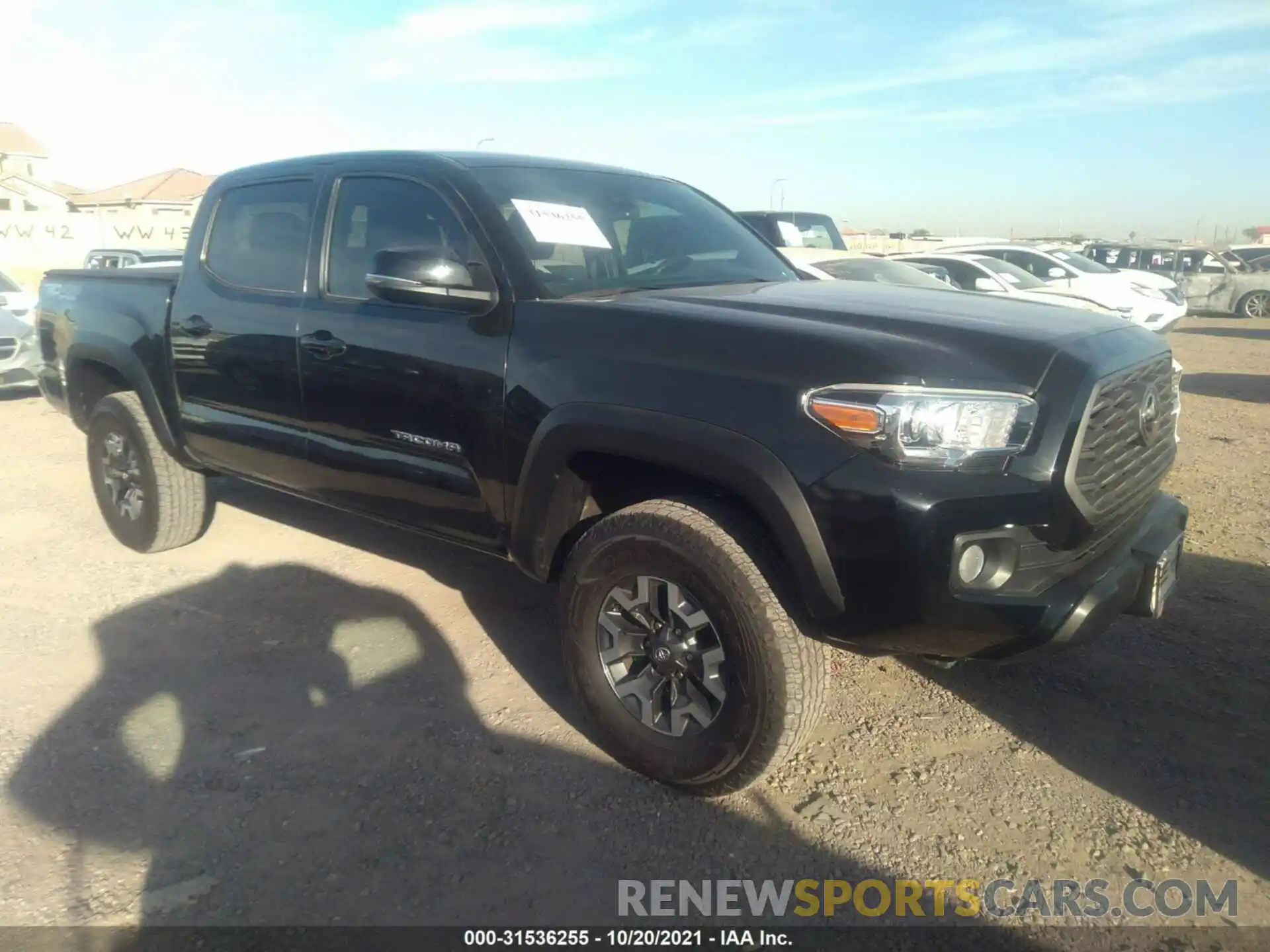 1 Photograph of a damaged car 3TMCZ5AN7LM316278 TOYOTA TACOMA 4WD 2020