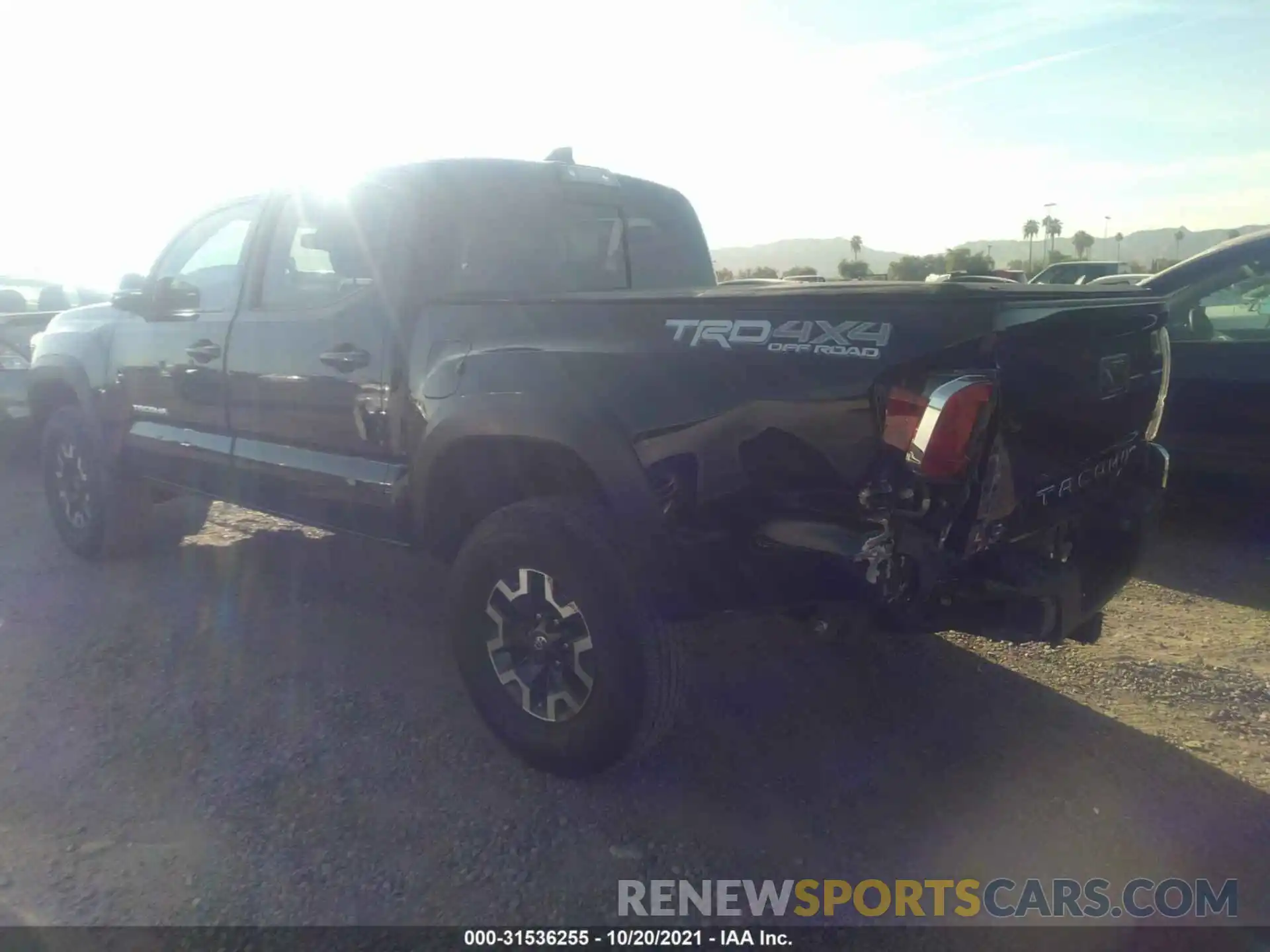 3 Photograph of a damaged car 3TMCZ5AN7LM316278 TOYOTA TACOMA 4WD 2020