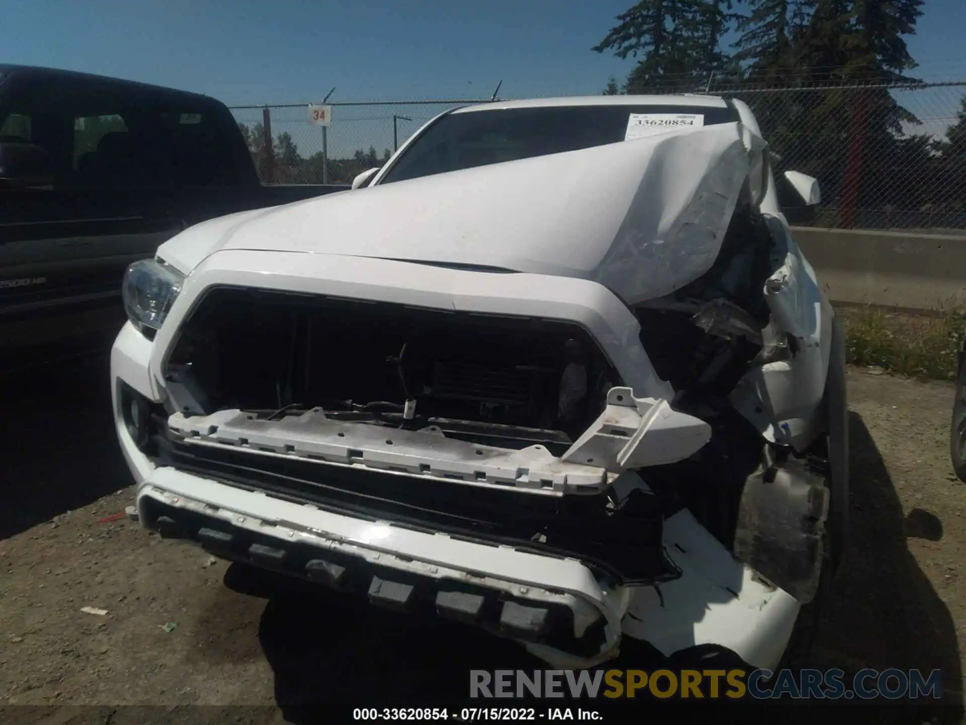 6 Photograph of a damaged car 3TMCZ5AN7LM316765 TOYOTA TACOMA 4WD 2020