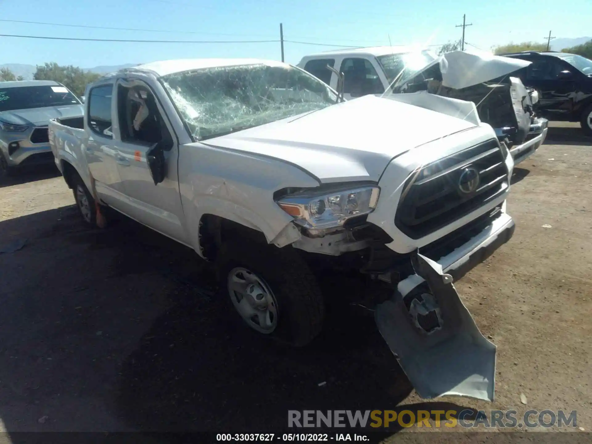 1 Photograph of a damaged car 3TMCZ5AN7LM326972 TOYOTA TACOMA 4WD 2020