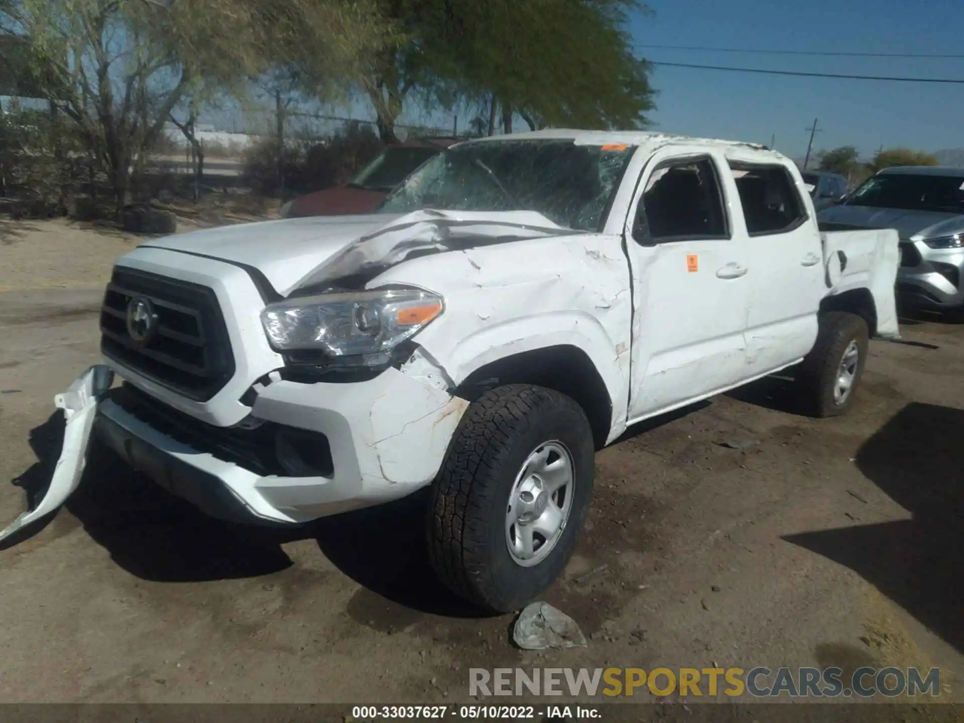 2 Photograph of a damaged car 3TMCZ5AN7LM326972 TOYOTA TACOMA 4WD 2020