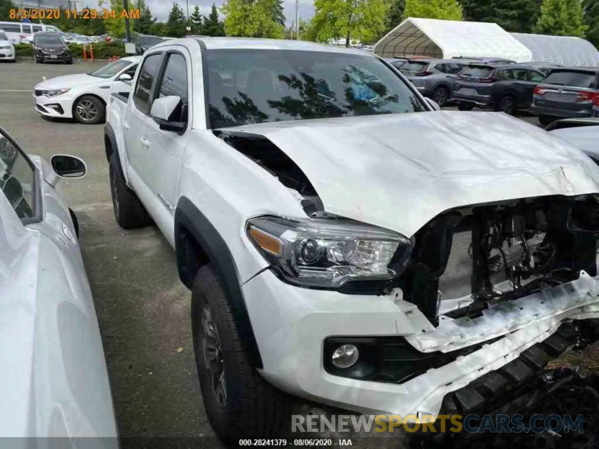 4 Photograph of a damaged car 3TMCZ5AN7LM327538 TOYOTA TACOMA 4WD 2020