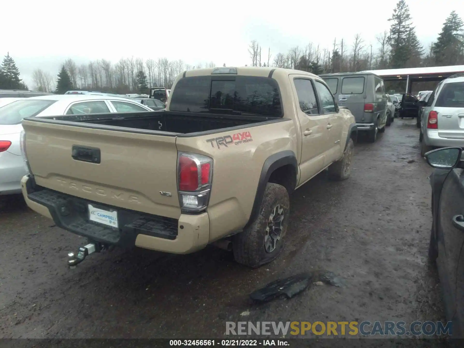 4 Photograph of a damaged car 3TMCZ5AN7LM327894 TOYOTA TACOMA 4WD 2020