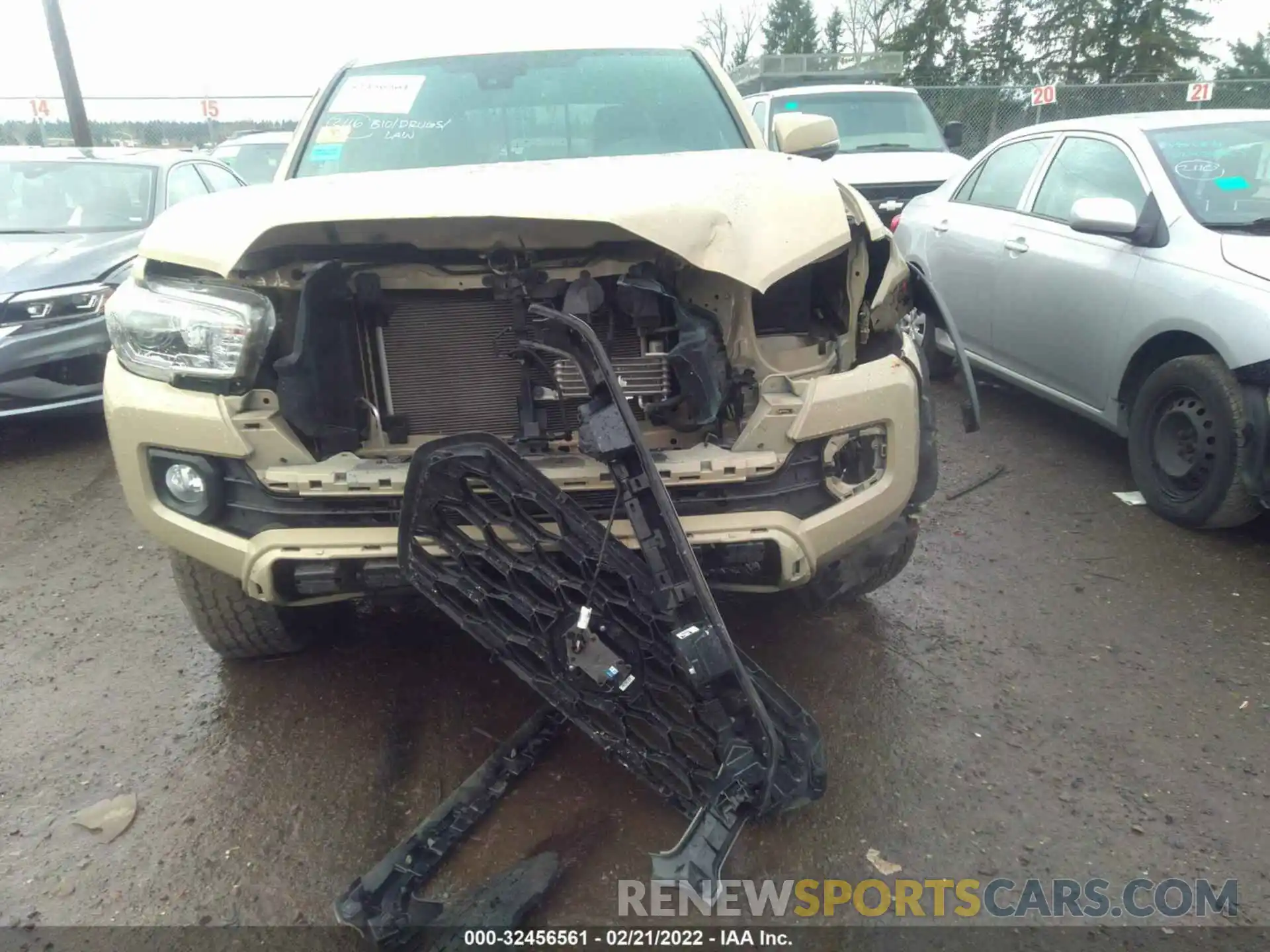 6 Photograph of a damaged car 3TMCZ5AN7LM327894 TOYOTA TACOMA 4WD 2020